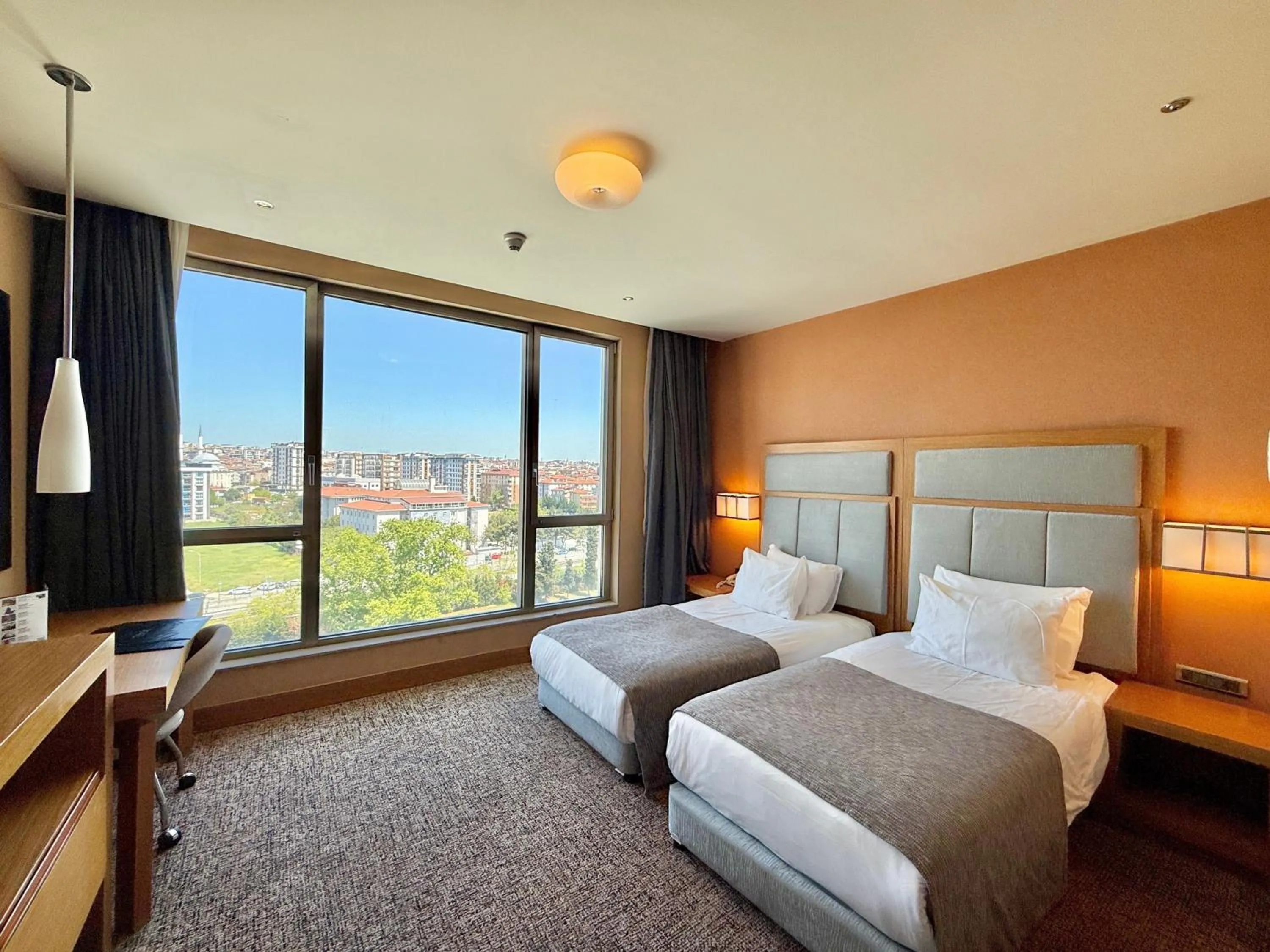 Photo of the whole room, Bed in The Green Park Pendik