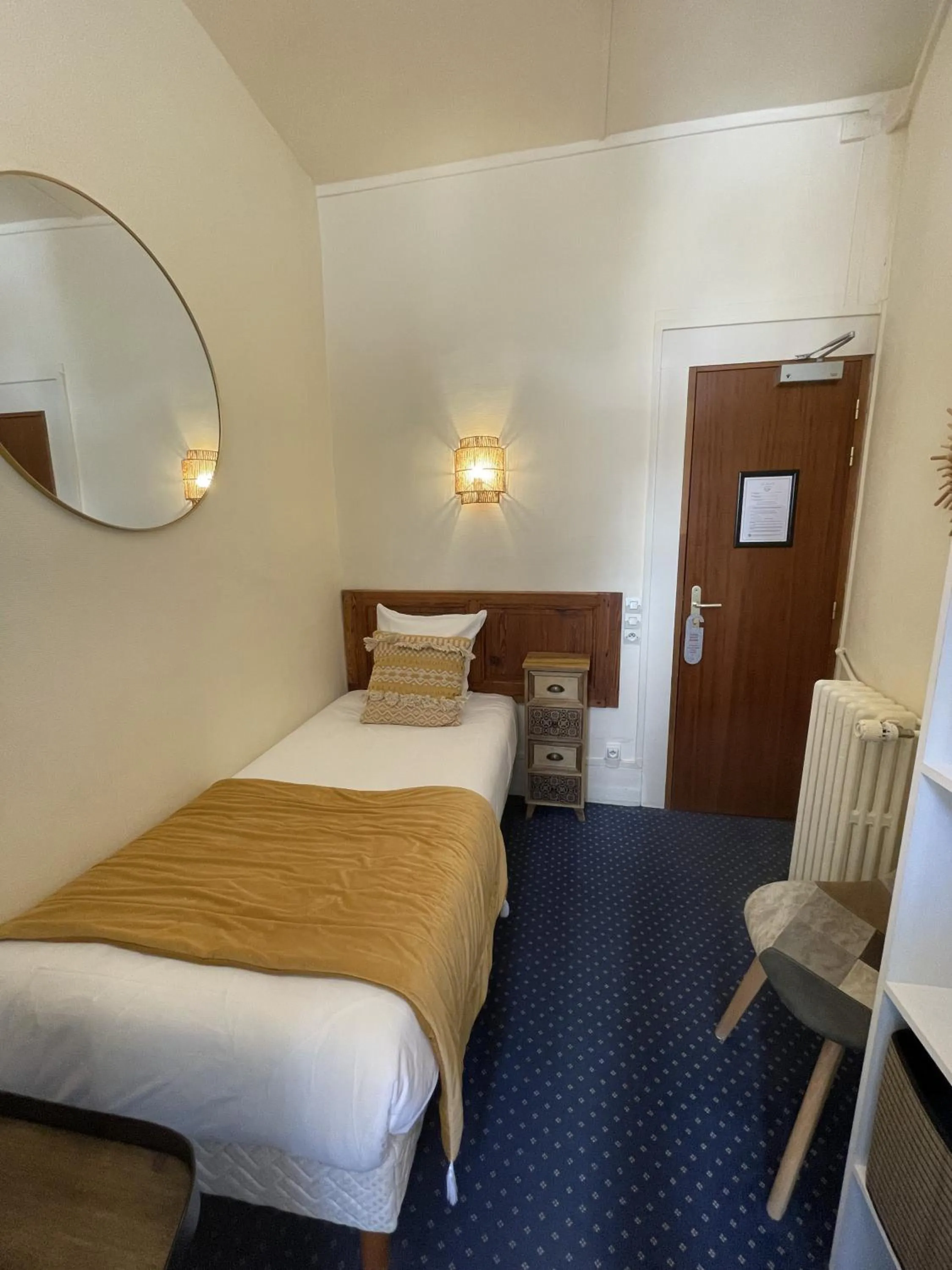 Bed in Le Trouville - Hôtel de Charme