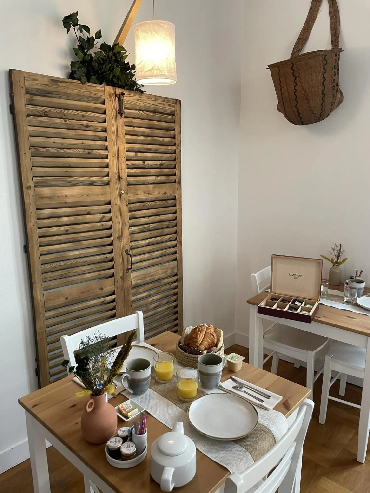 Dining area in Le Trouville - Hôtel de Charme