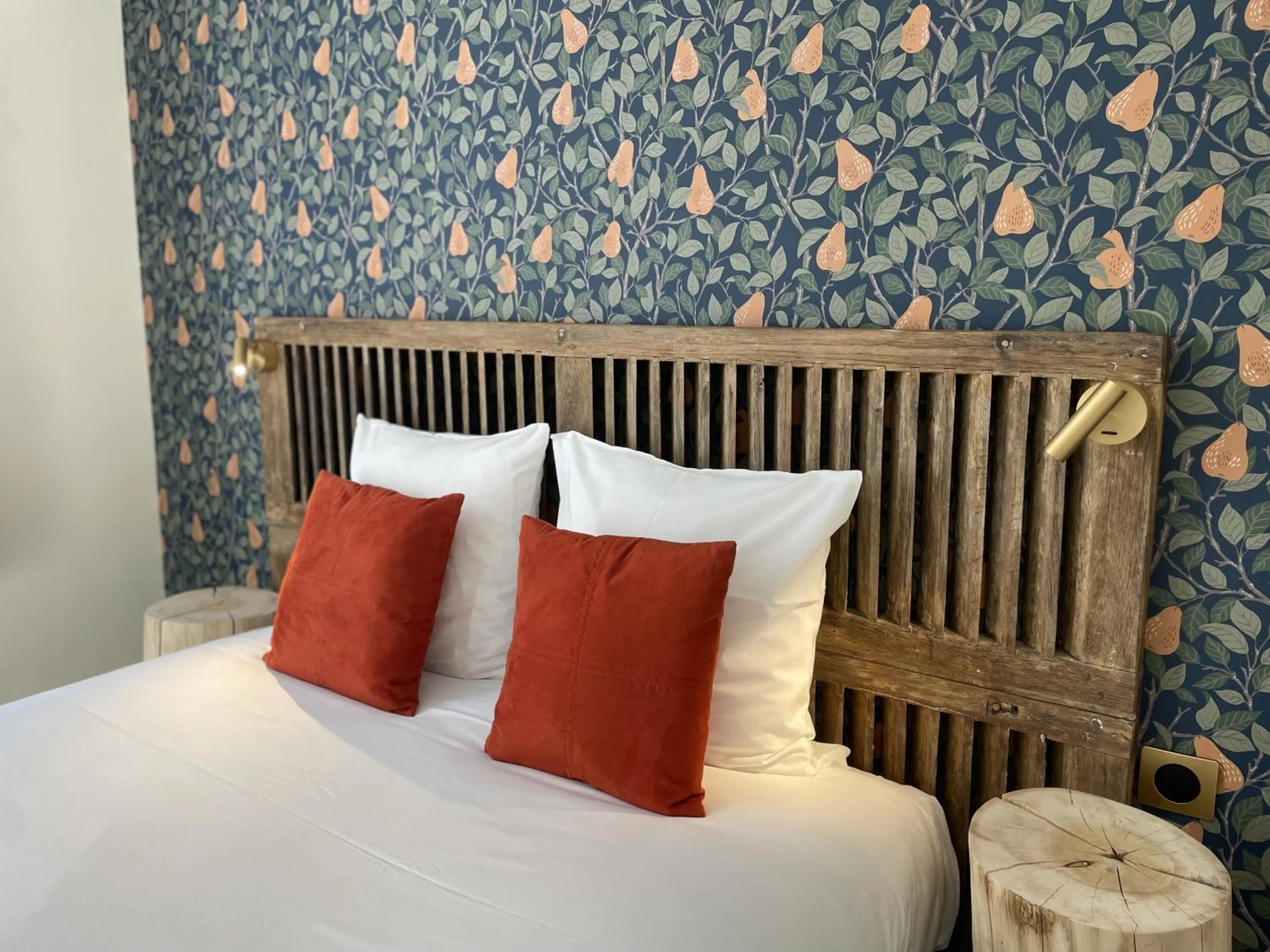 Bed in Le Trouville - Hôtel de Charme