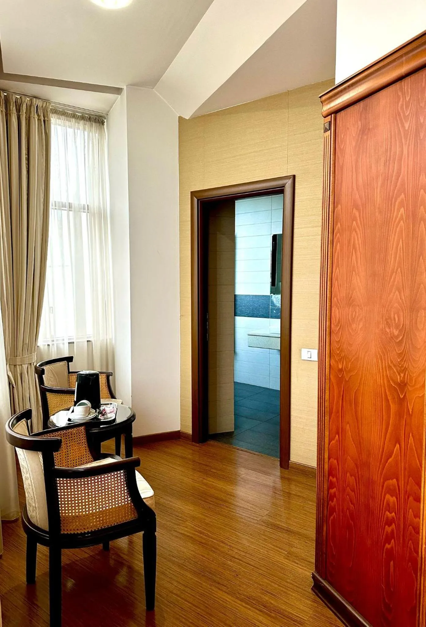 Seating area in Acapulco Hotel