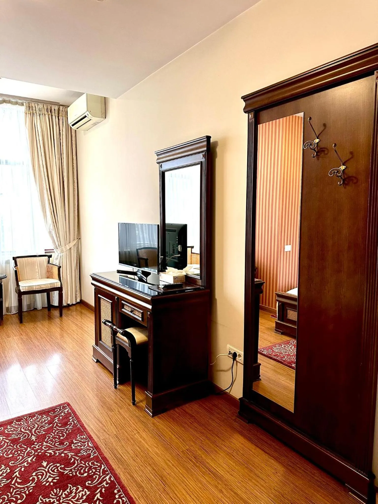 TV and multimedia in Acapulco Hotel