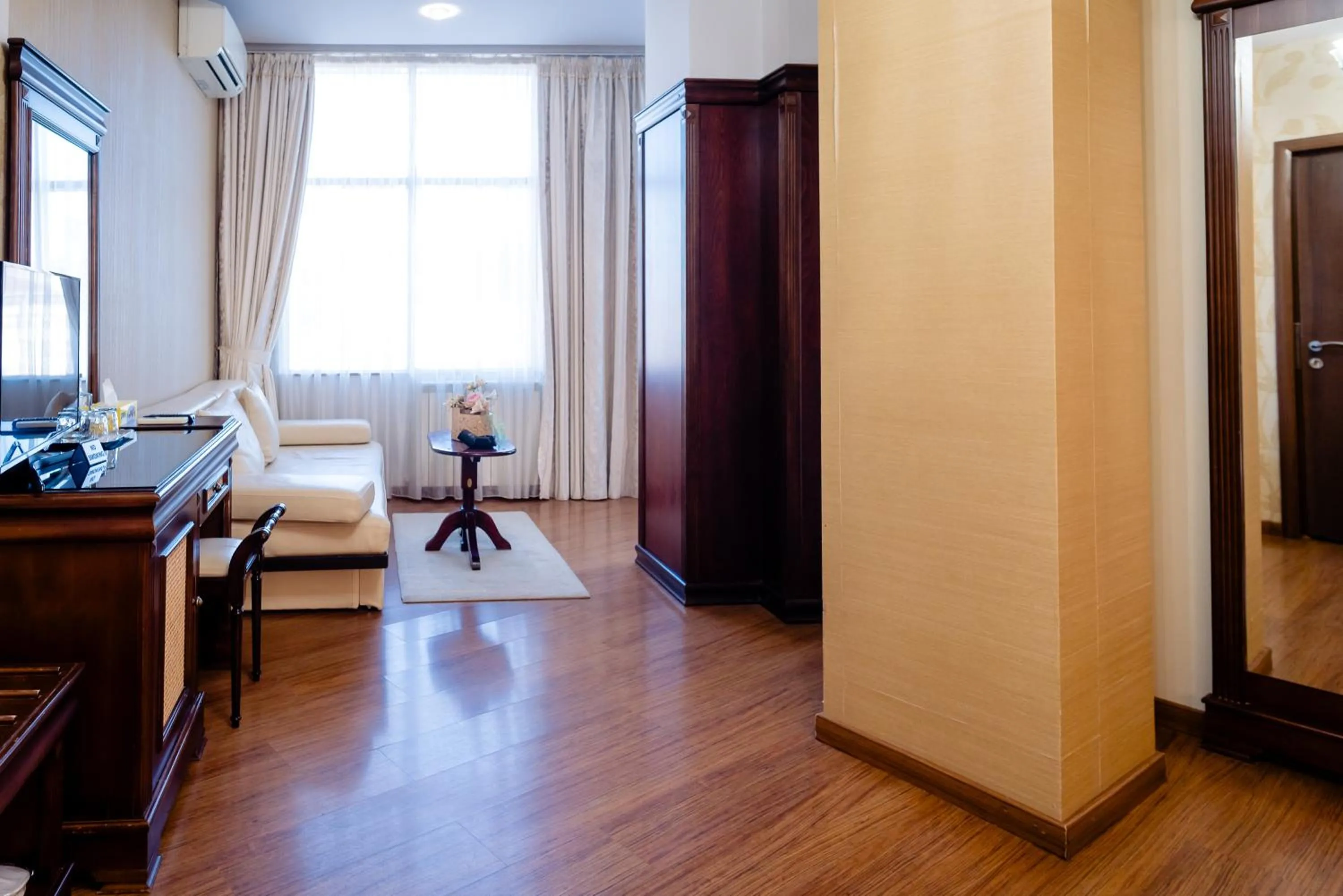 Bed in Acapulco Hotel