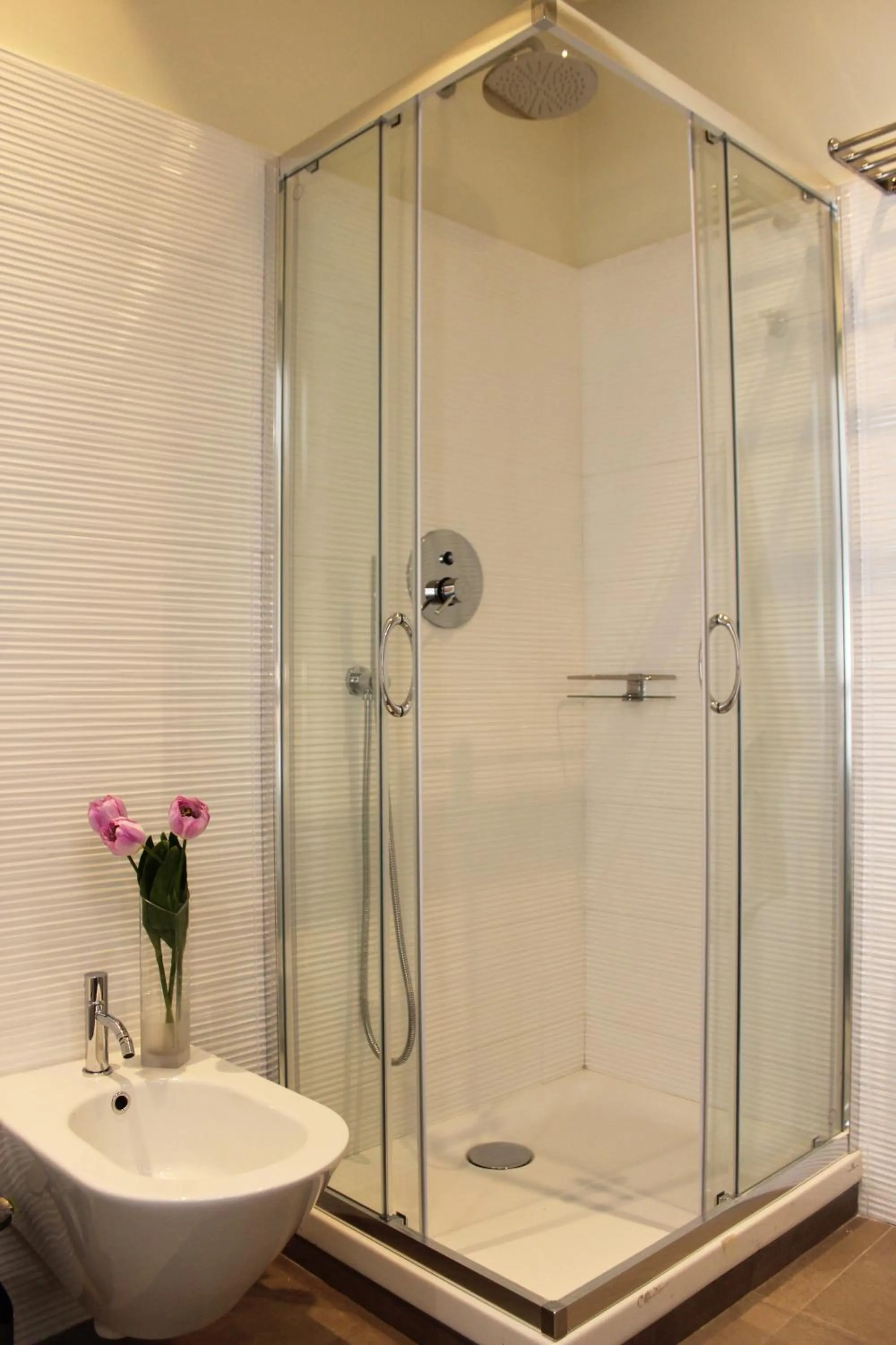 Shower in B&B Katerine