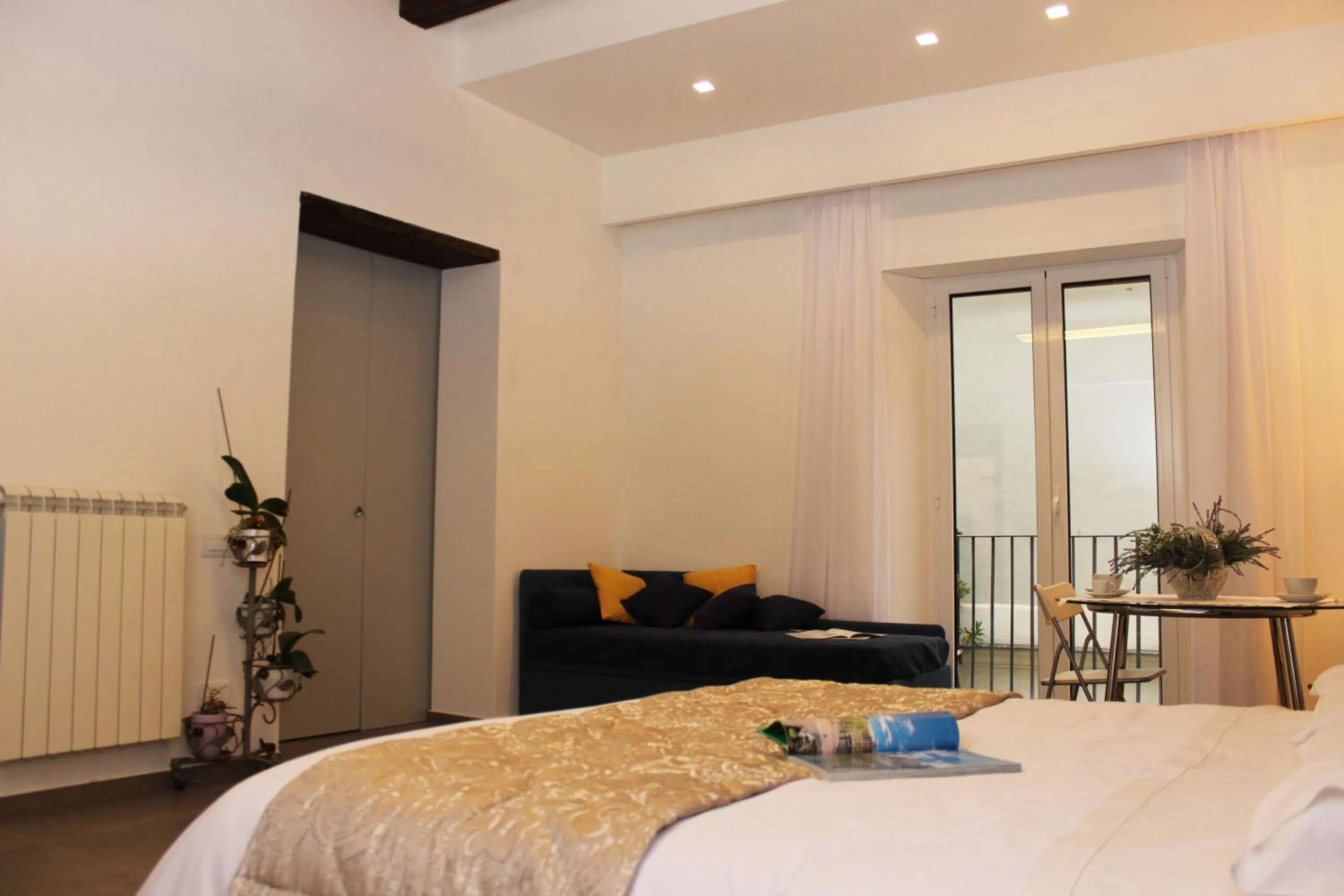 Coffee/tea facilities, Bed in B&B Katerine