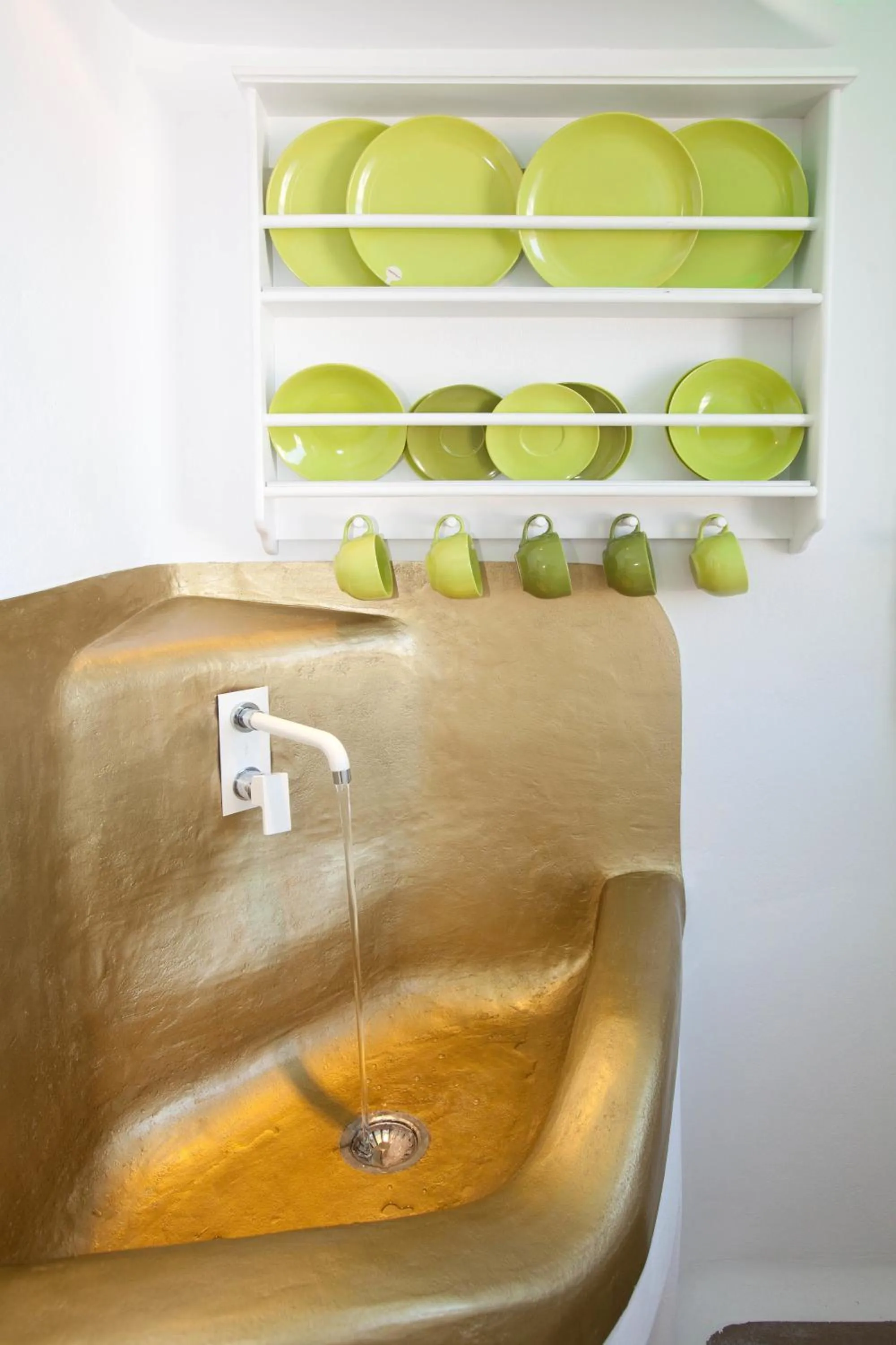 Kitchen or kitchenette in Golden Sun Hotel