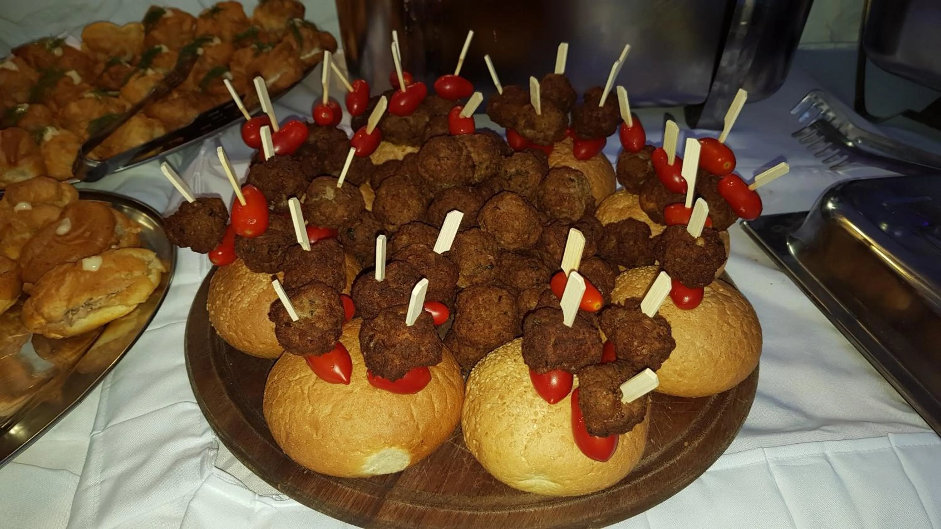 Food in Golden Sun Hotel