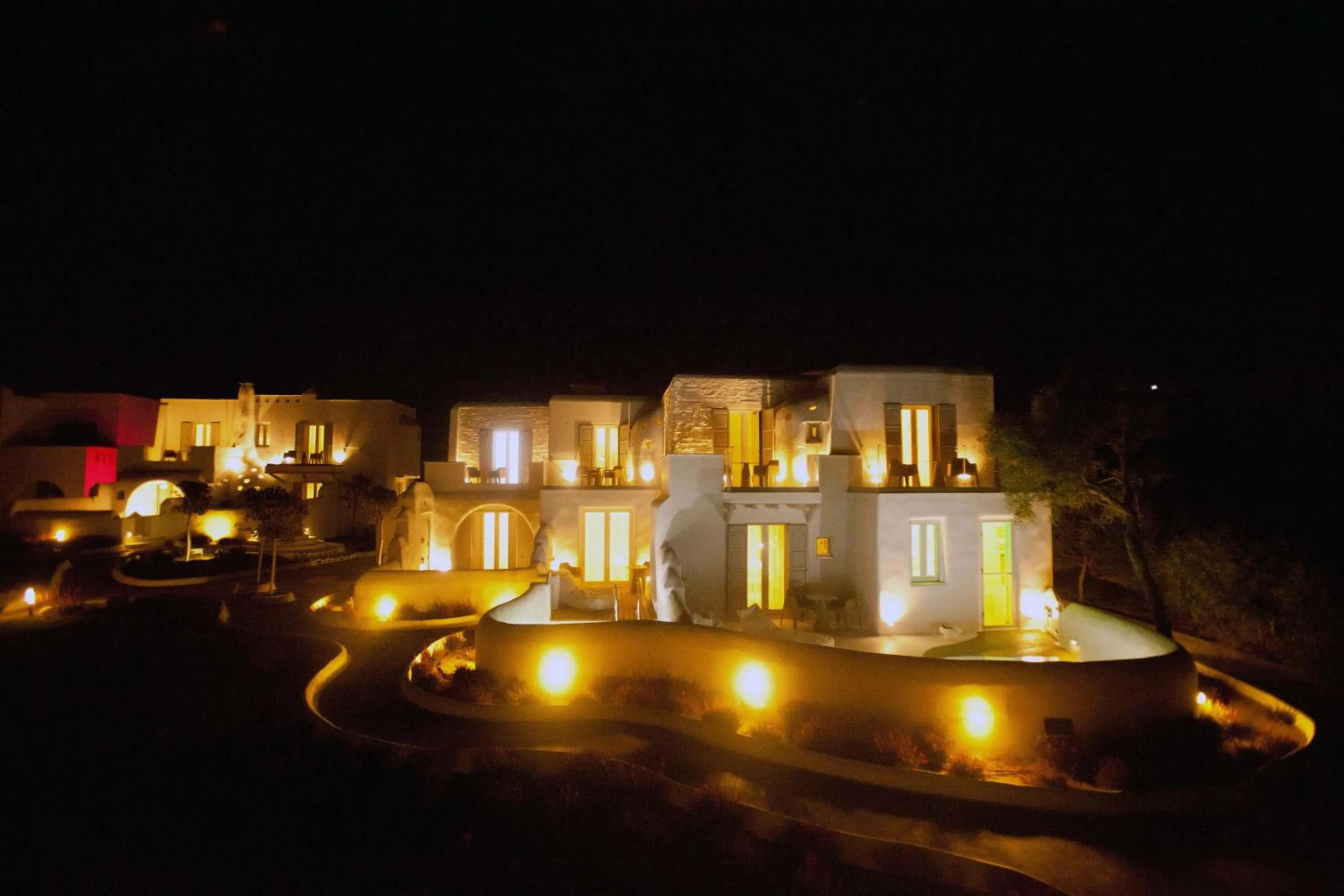 Property building in Golden Sun Hotel