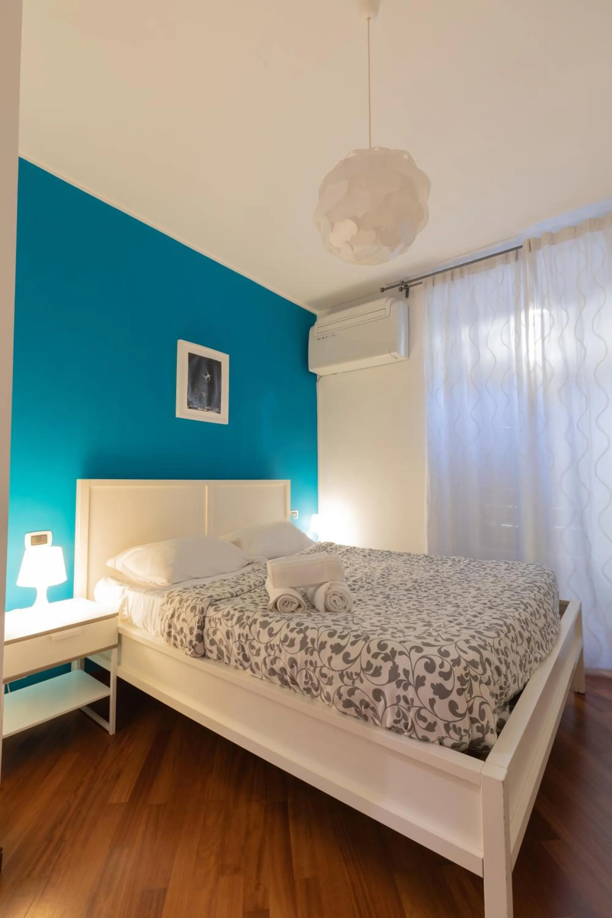 Bed in Borgo Vittorio St. Peter Apartments