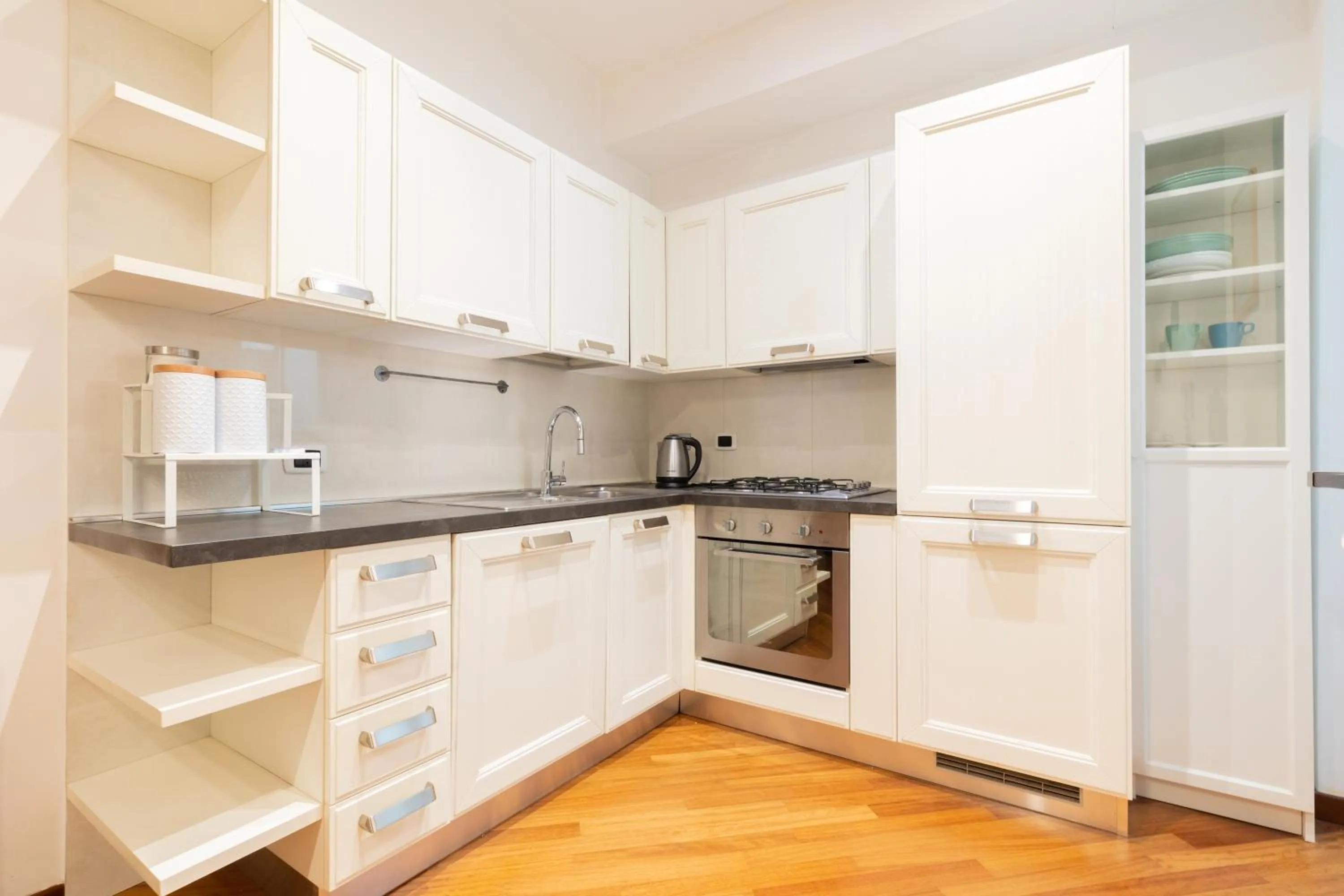Kitchen or kitchenette in Borgo Vittorio St. Peter Apartments
