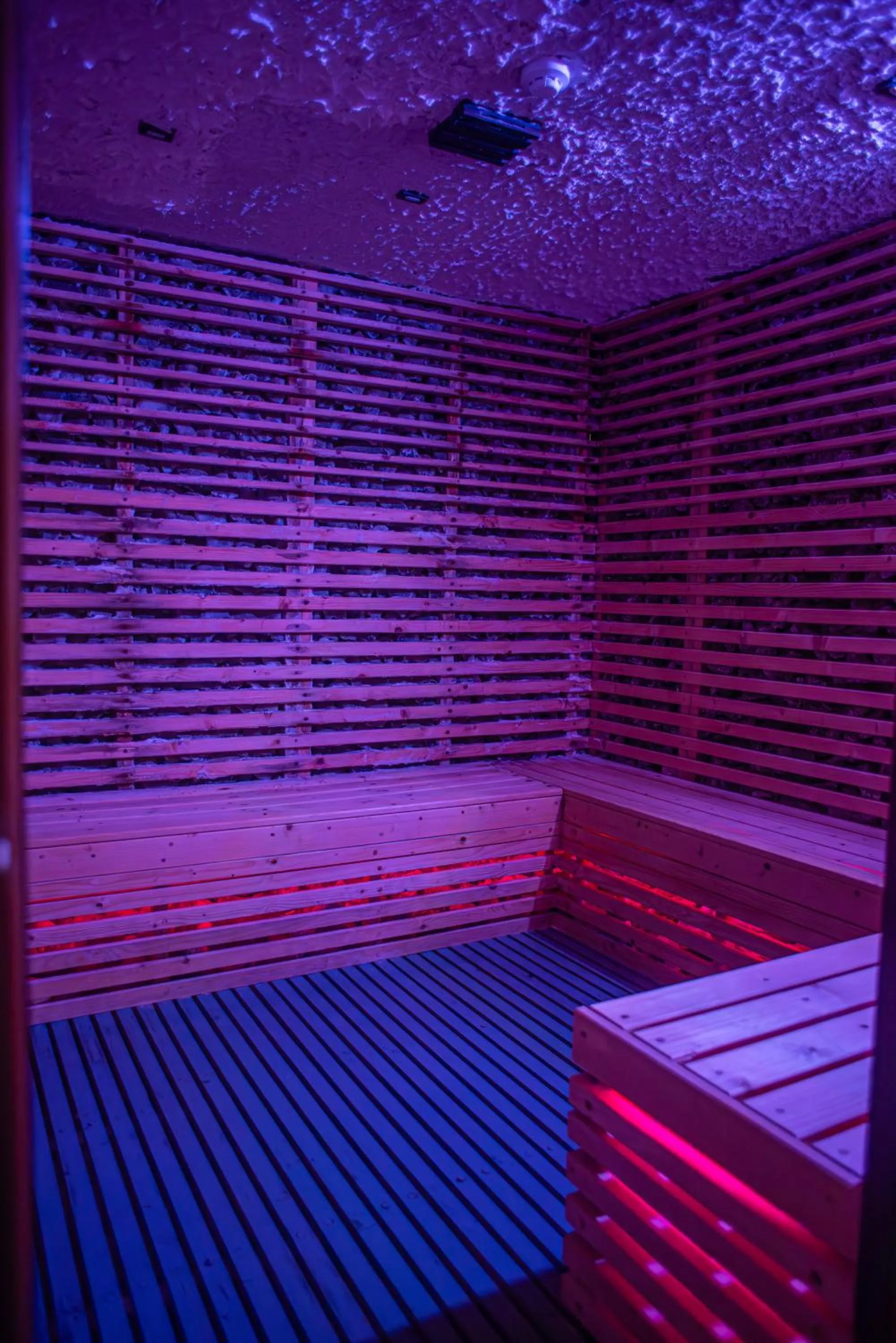 Swimming pool in Hotel Carpathia