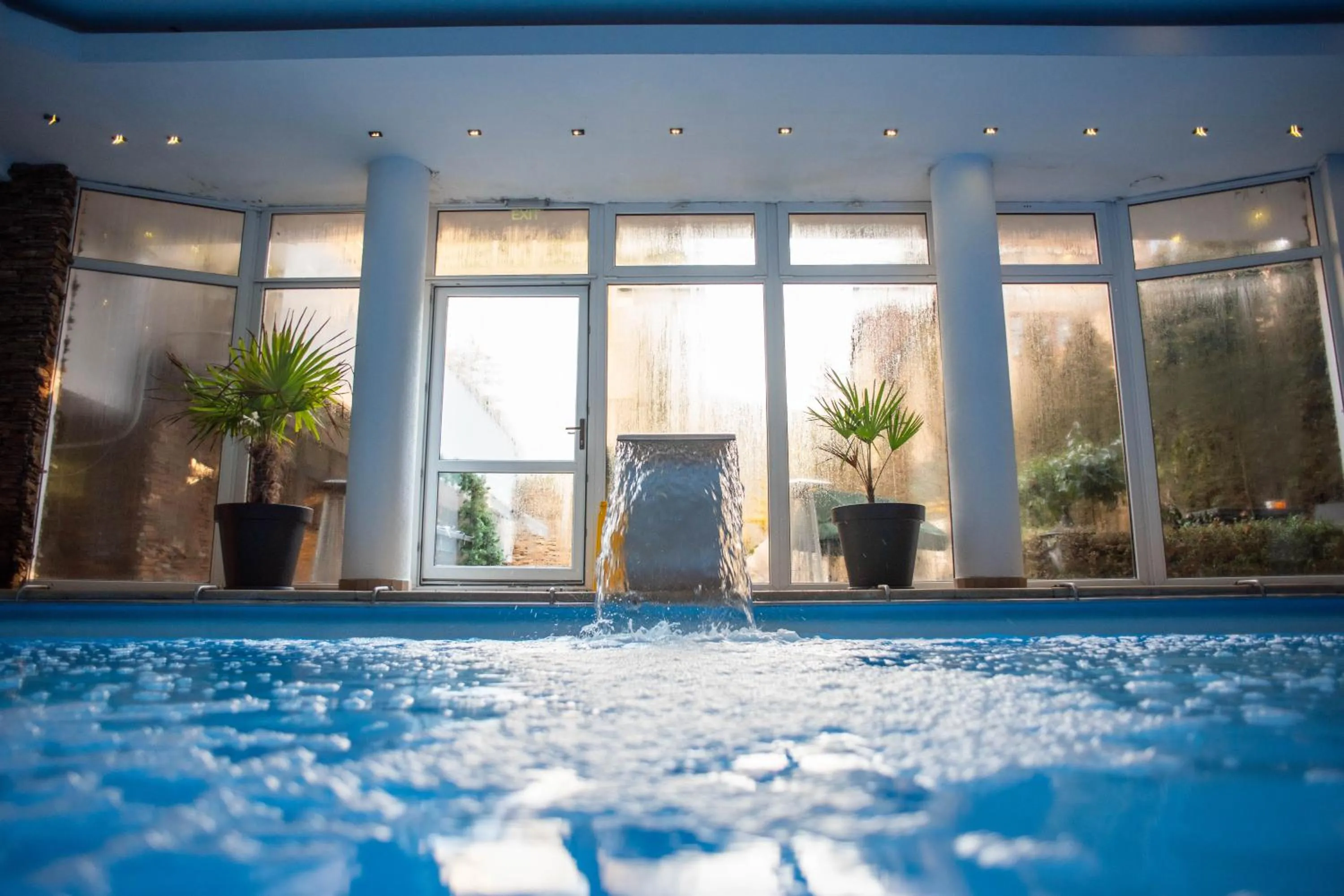 Swimming pool in Hotel Carpathia