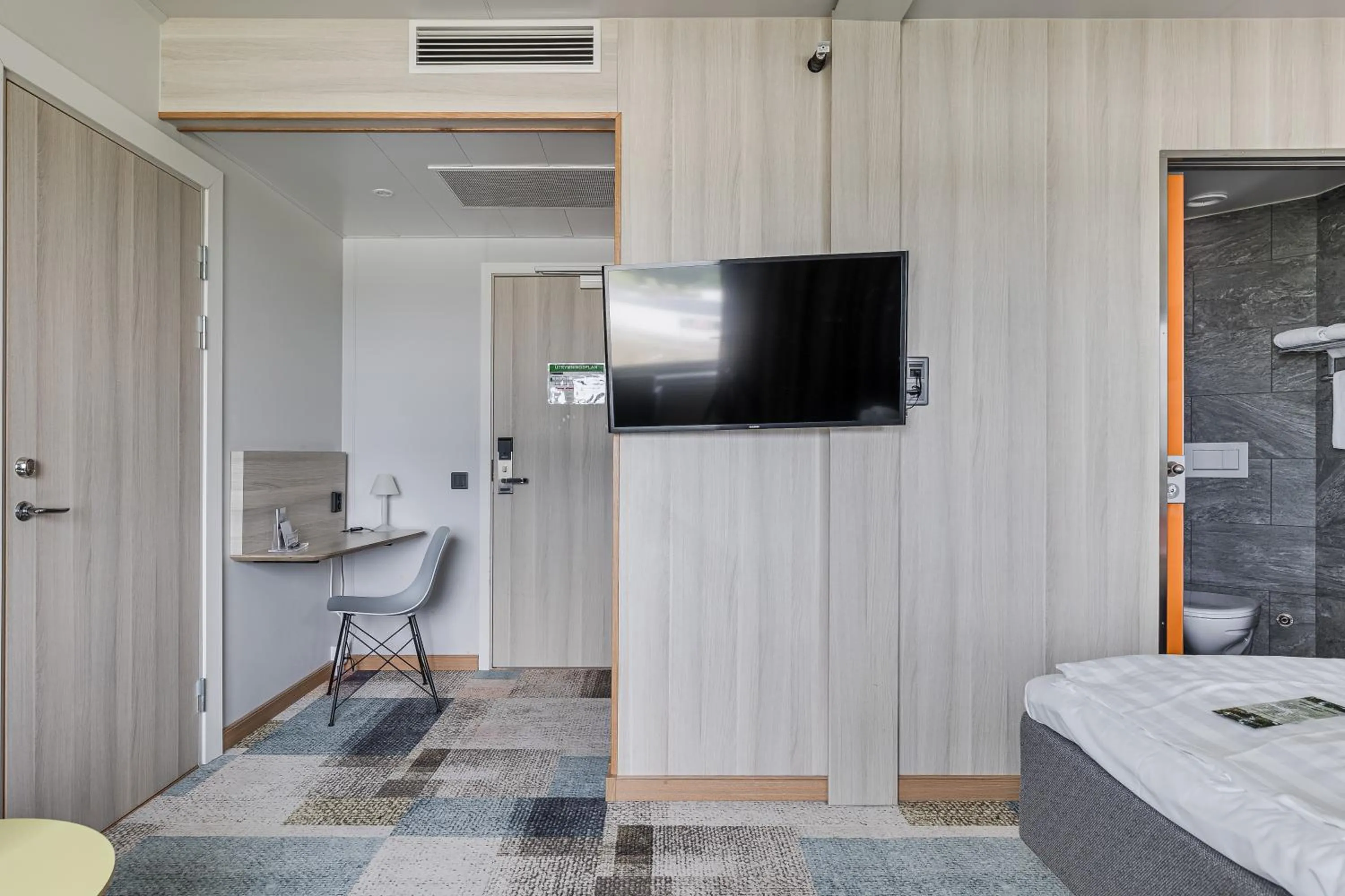 Photo of the whole room, Bed in ArenaHotellet i Uppsala