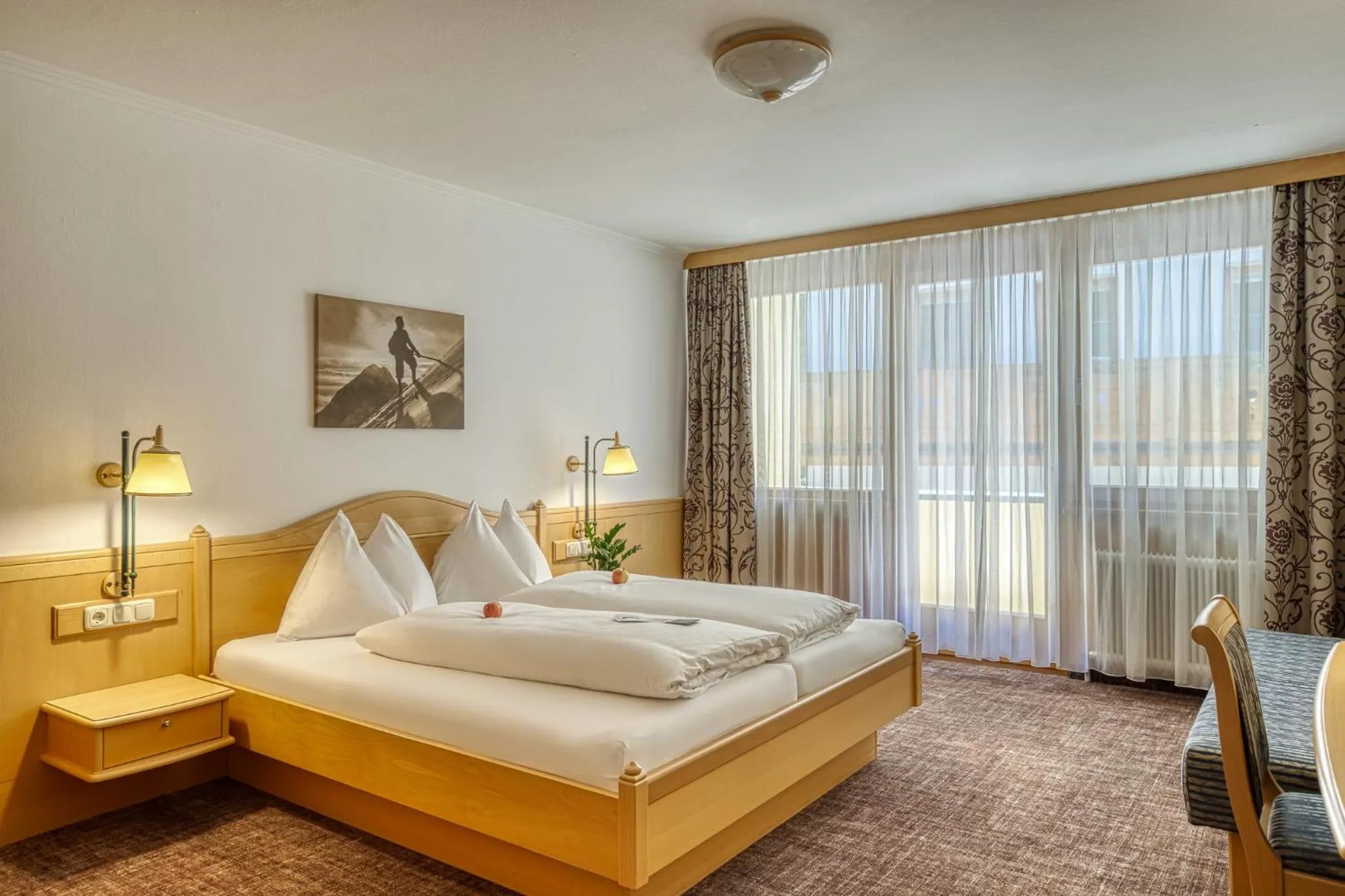 Bedroom, Bed in Hotel Alte Post