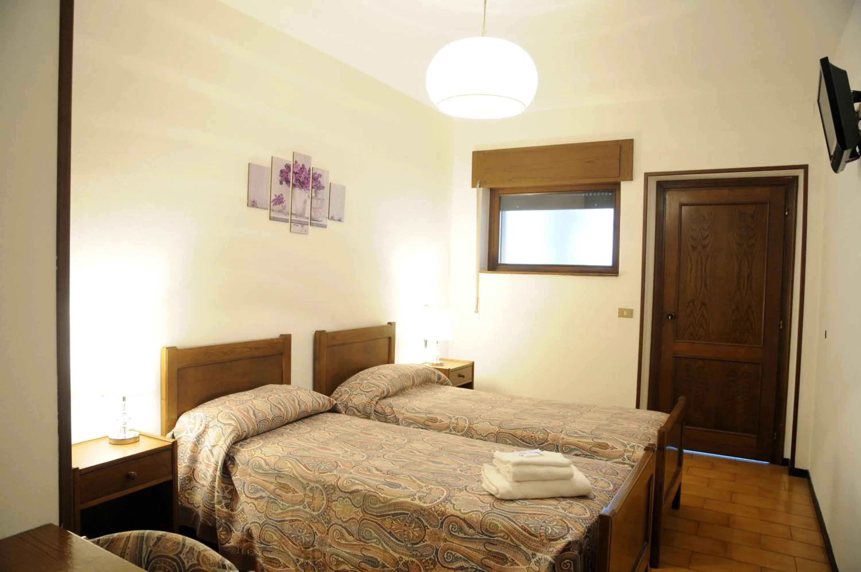 Photo of the whole room, Bed in Hotel Eternità