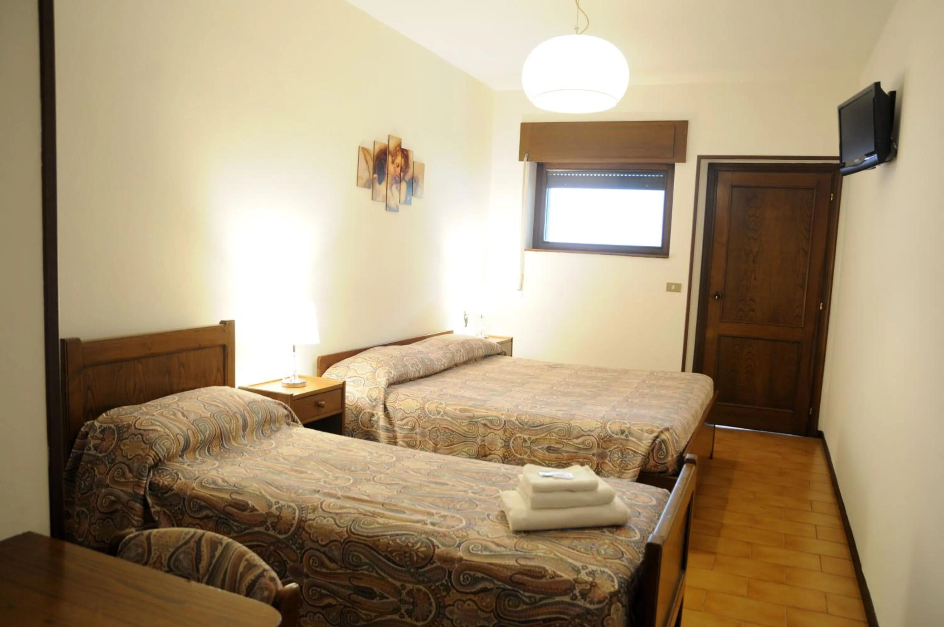 Photo of the whole room, Bed in Hotel Eternità