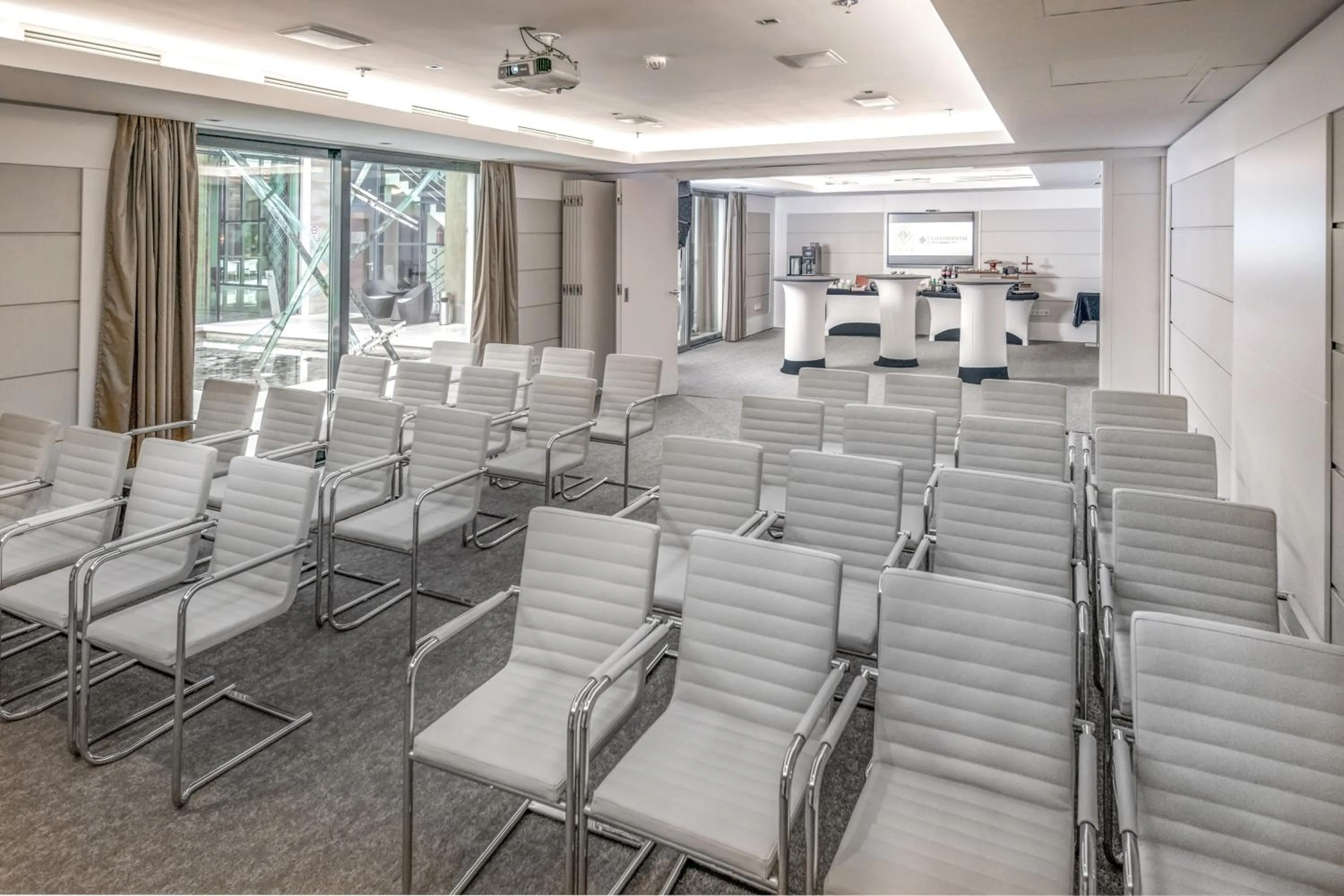 Banquet/Function facilities in Continental Hotel Budapest