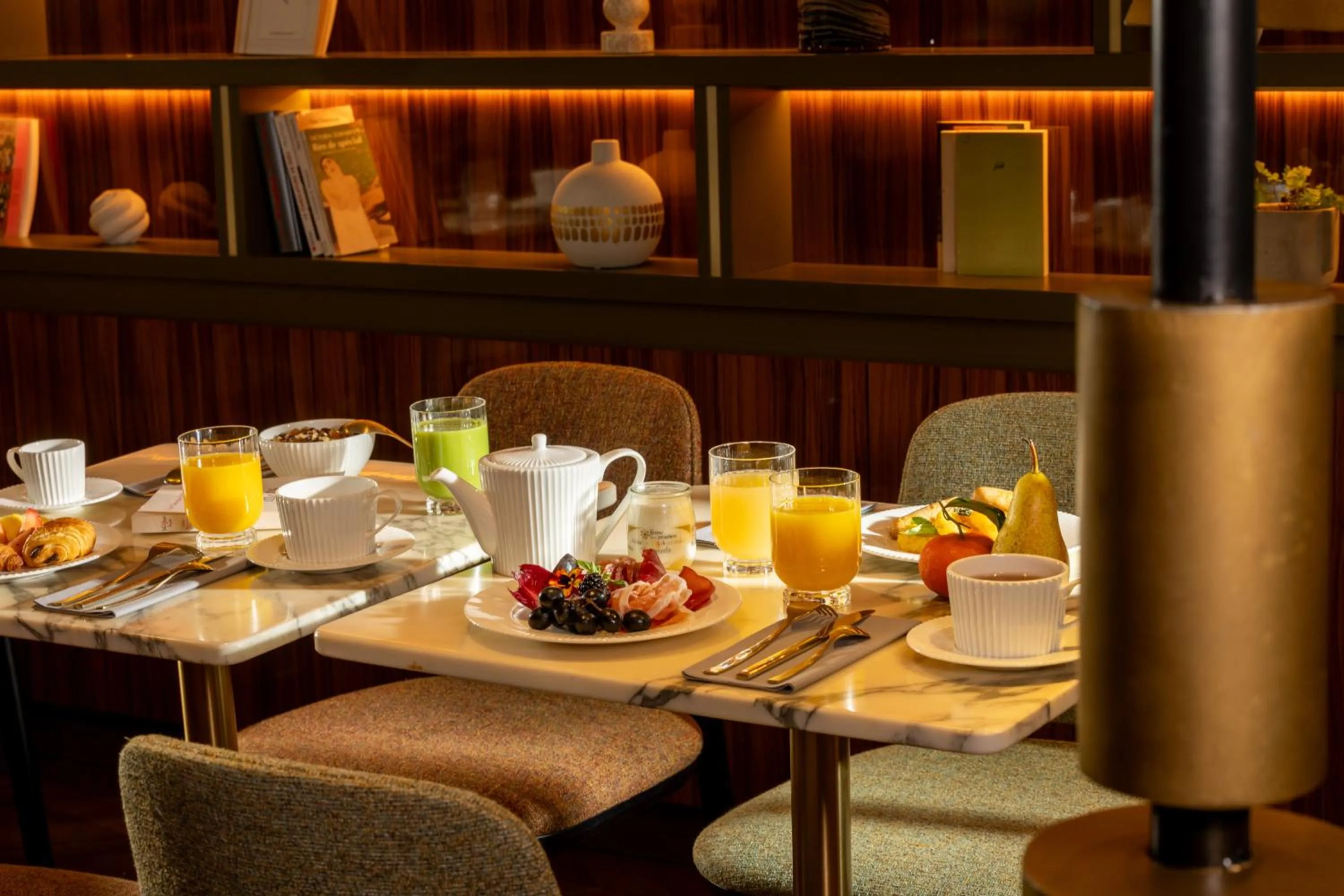 Breakfast in Hôtel Aoriste & Spa