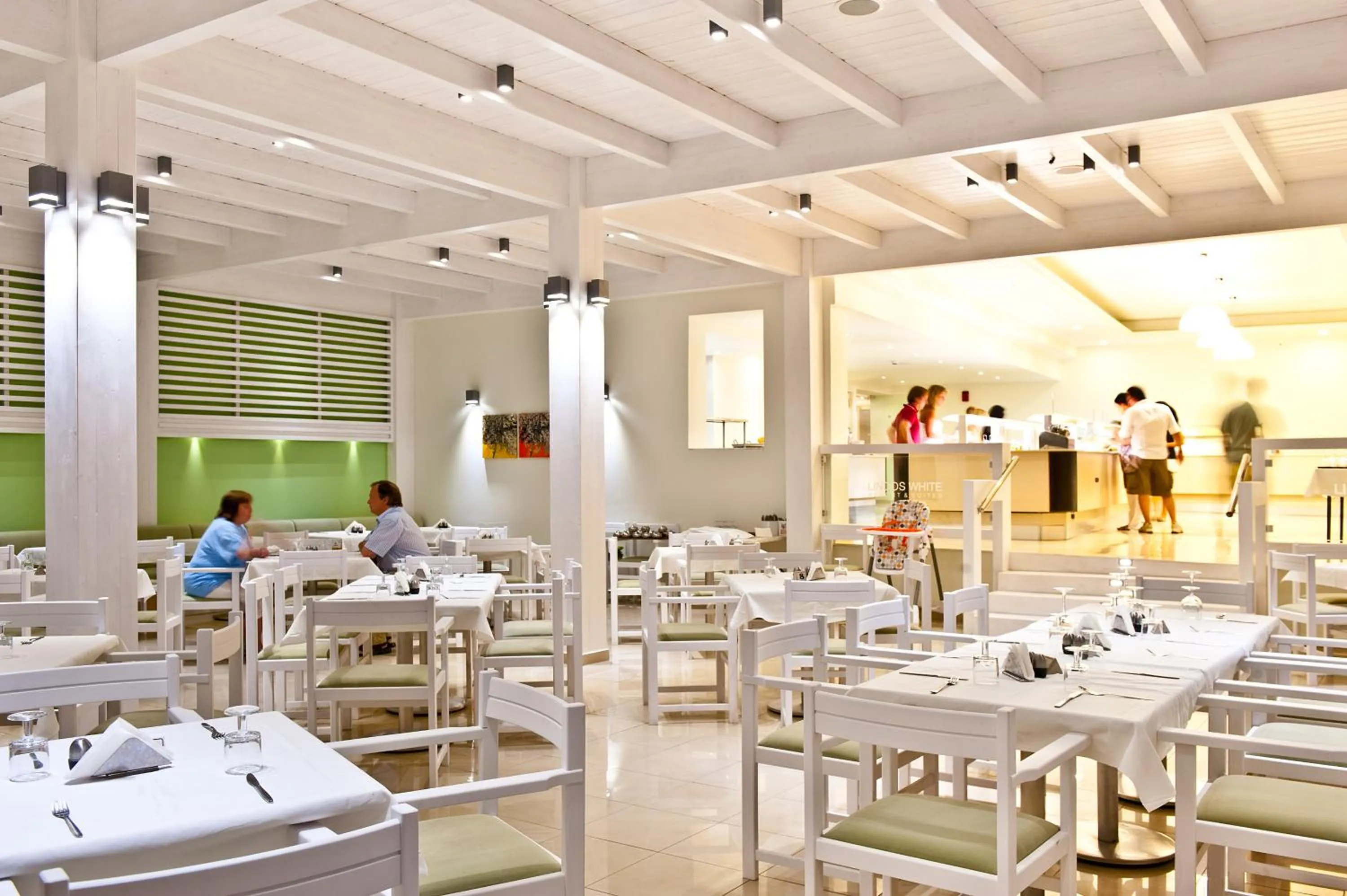 Food and drinks in Lindos White Hotel & Suites