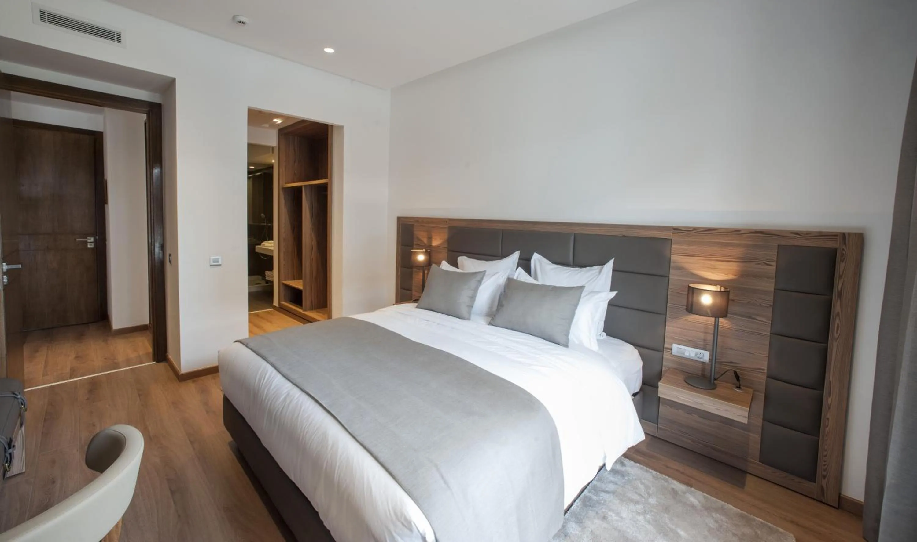 Bed in Ocean Park Hotel, Premium Suites & Wellness