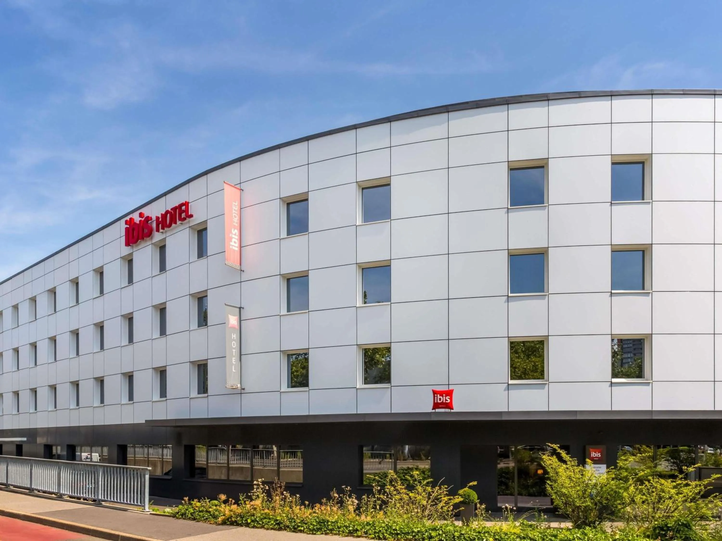 Property building in ibis Genève Petit Lancy