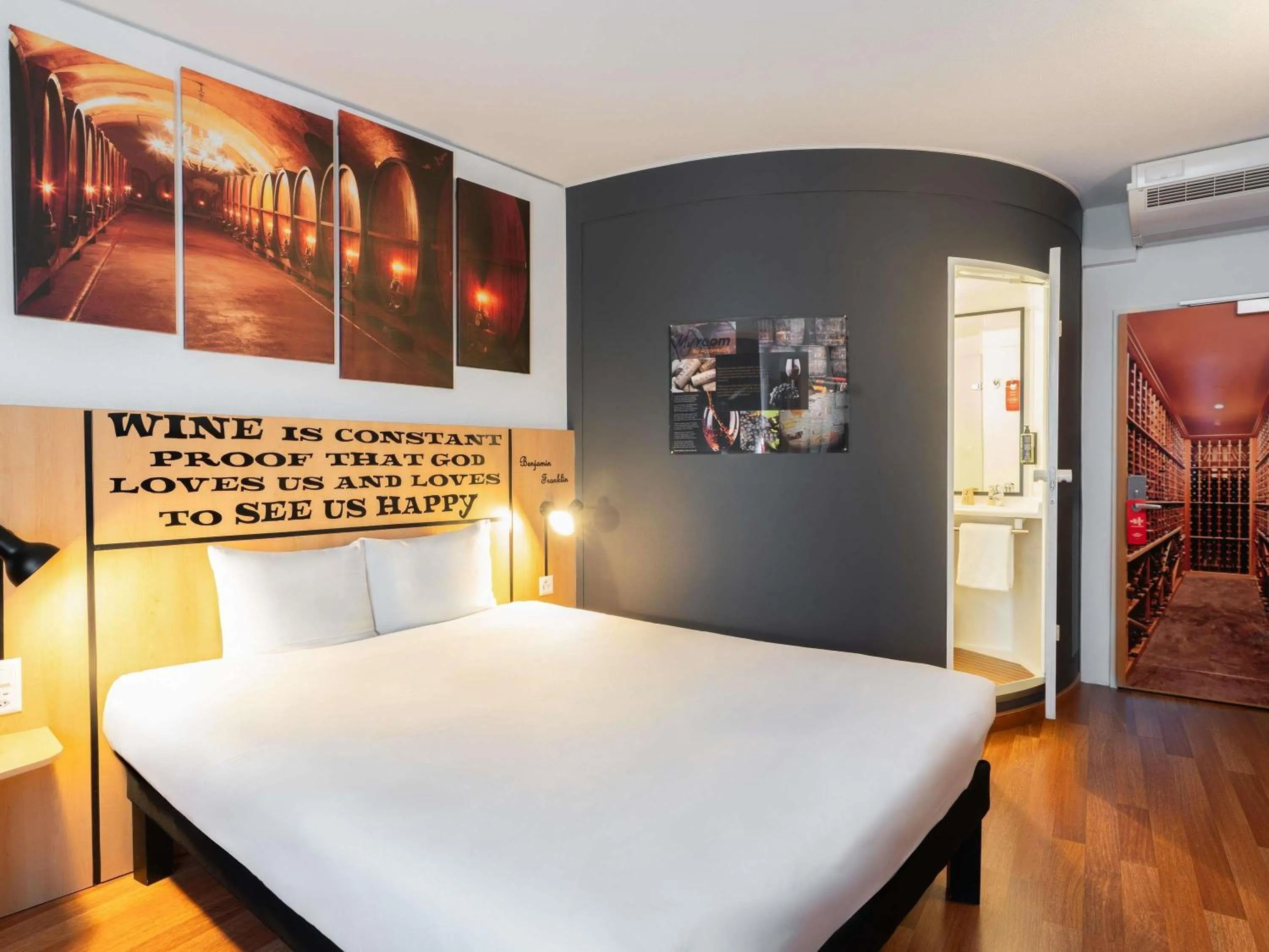 Bedroom, Bed in ibis Genève Petit Lancy