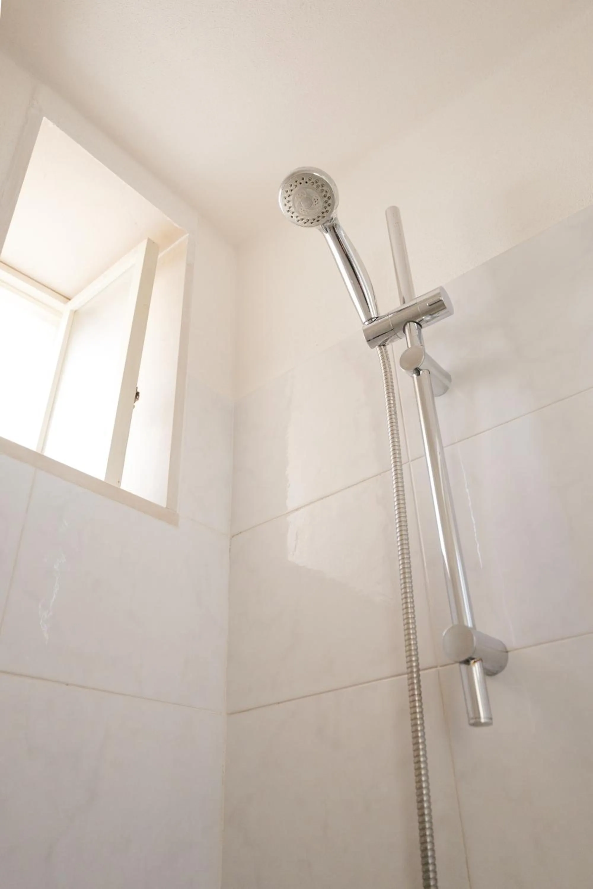 Shower in BED&BREAD Piazza 'Nzegna