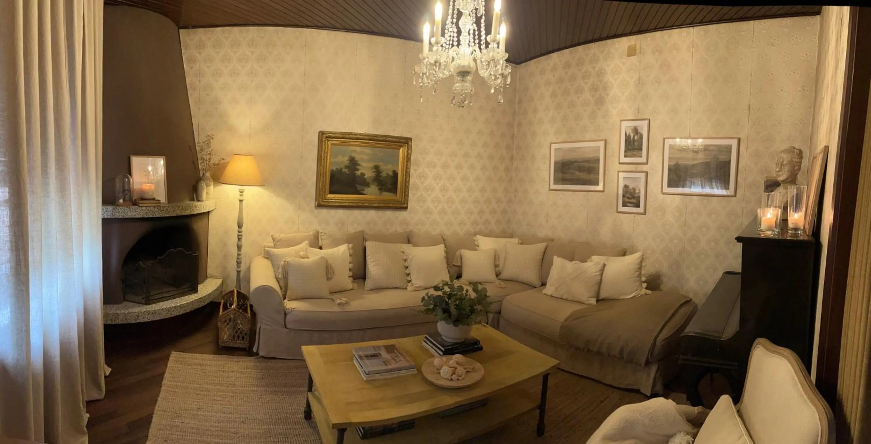 Living room in Villa House and Garden B&B