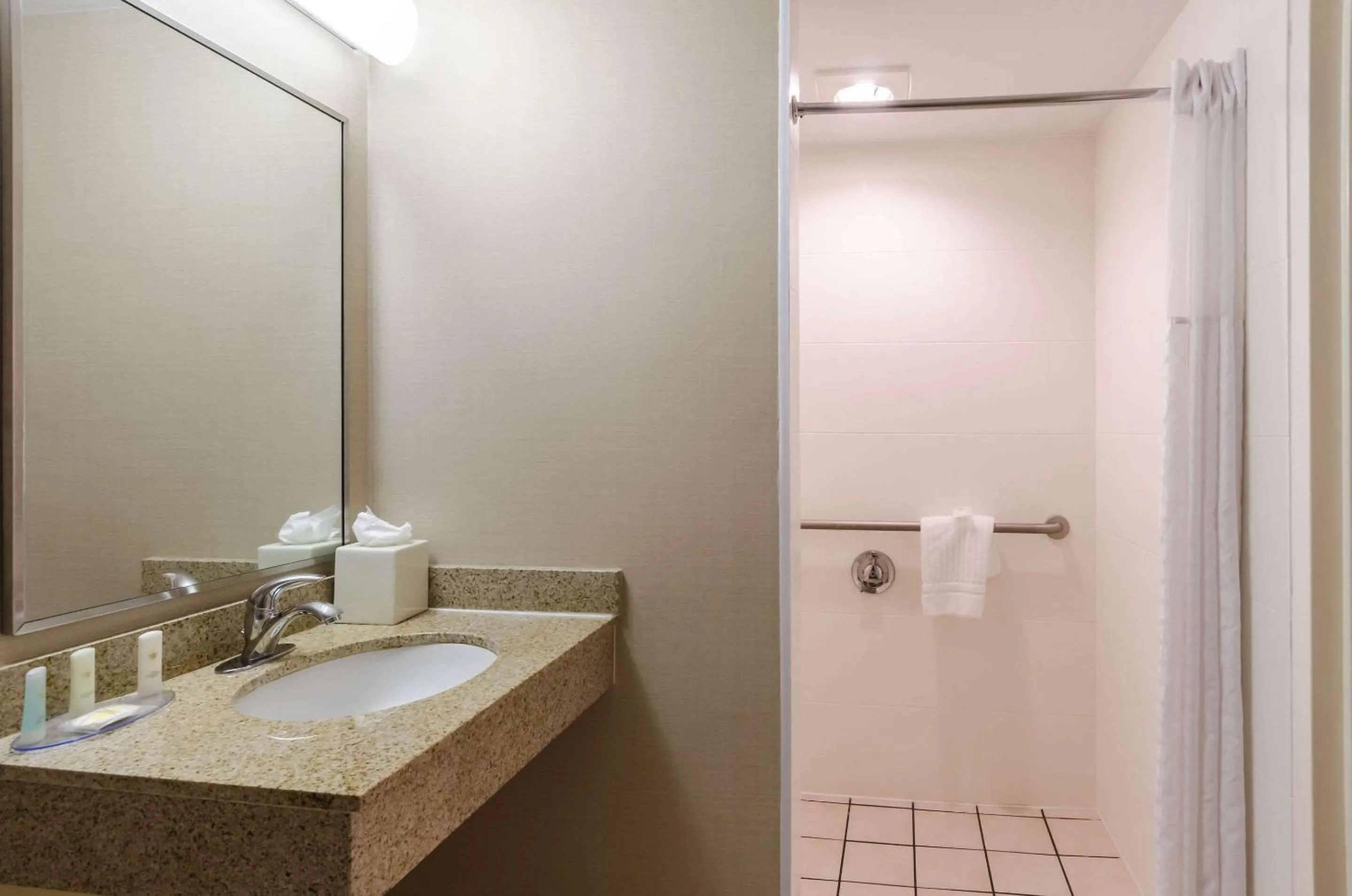 Bedroom in Comfort Inn Randolph-Boston