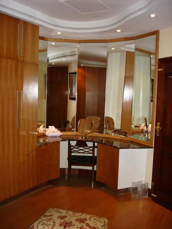 Kosmos Manor Guest House