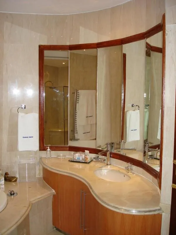 Kosmos Manor Guest House