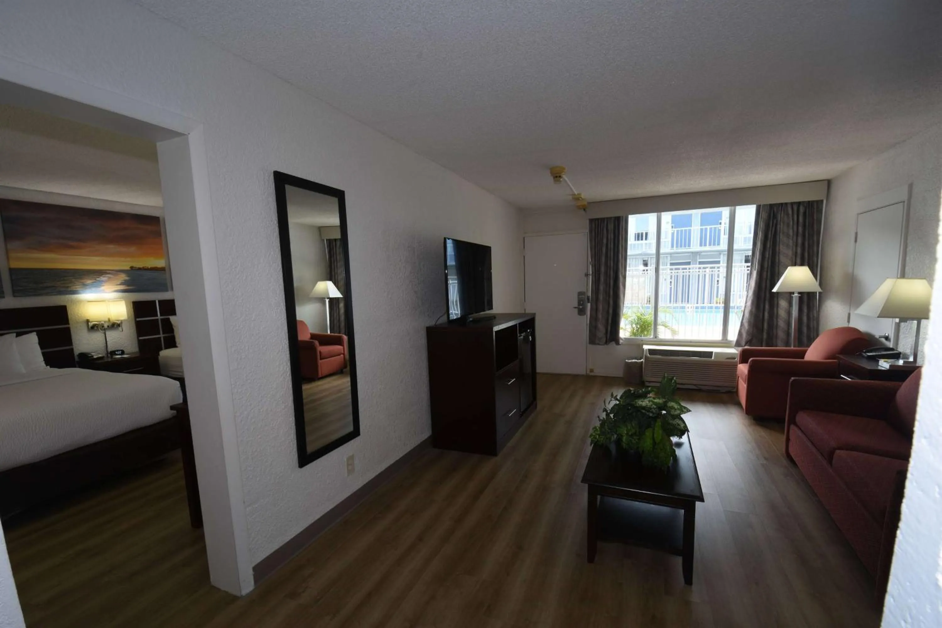 Photo of the whole room, Bed in Days Inn by Wyndham Stuart