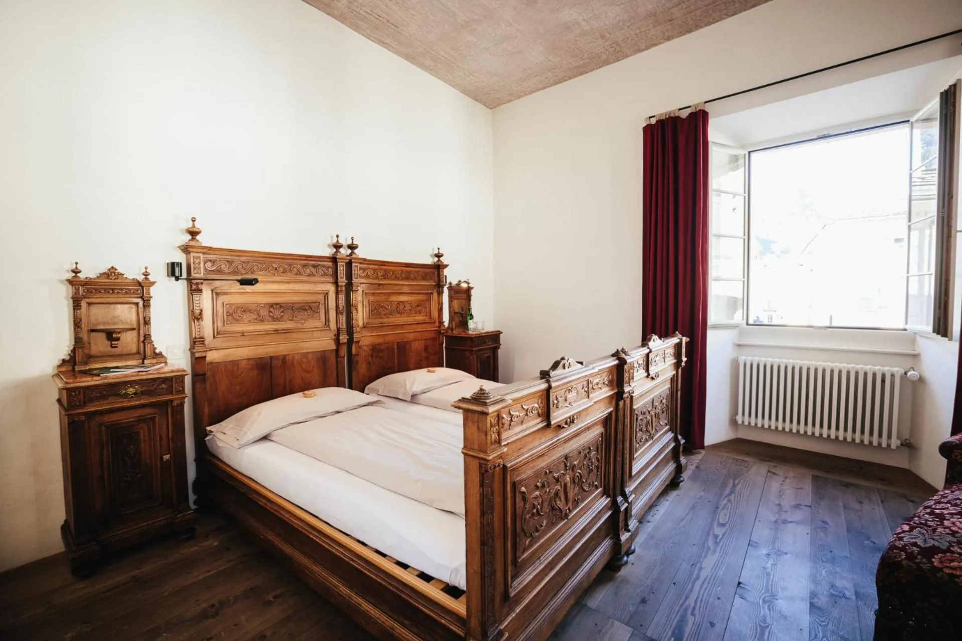 Bed in Historic Hotel Albrici