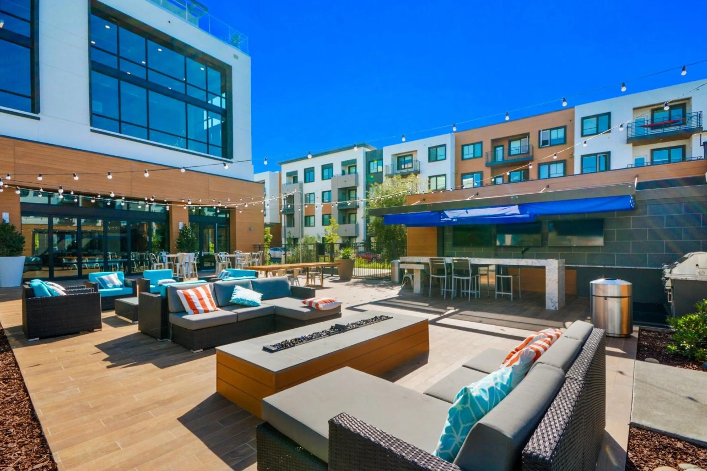 Patio in Global Luxury Suites in Menlo Park