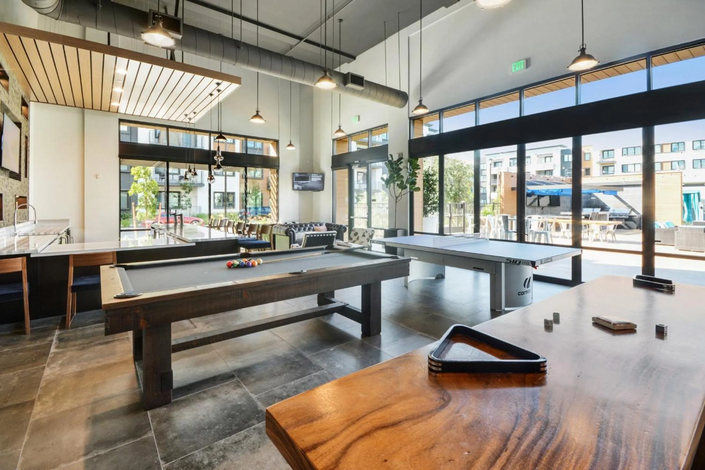 Billiard in Global Luxury Suites in Menlo Park