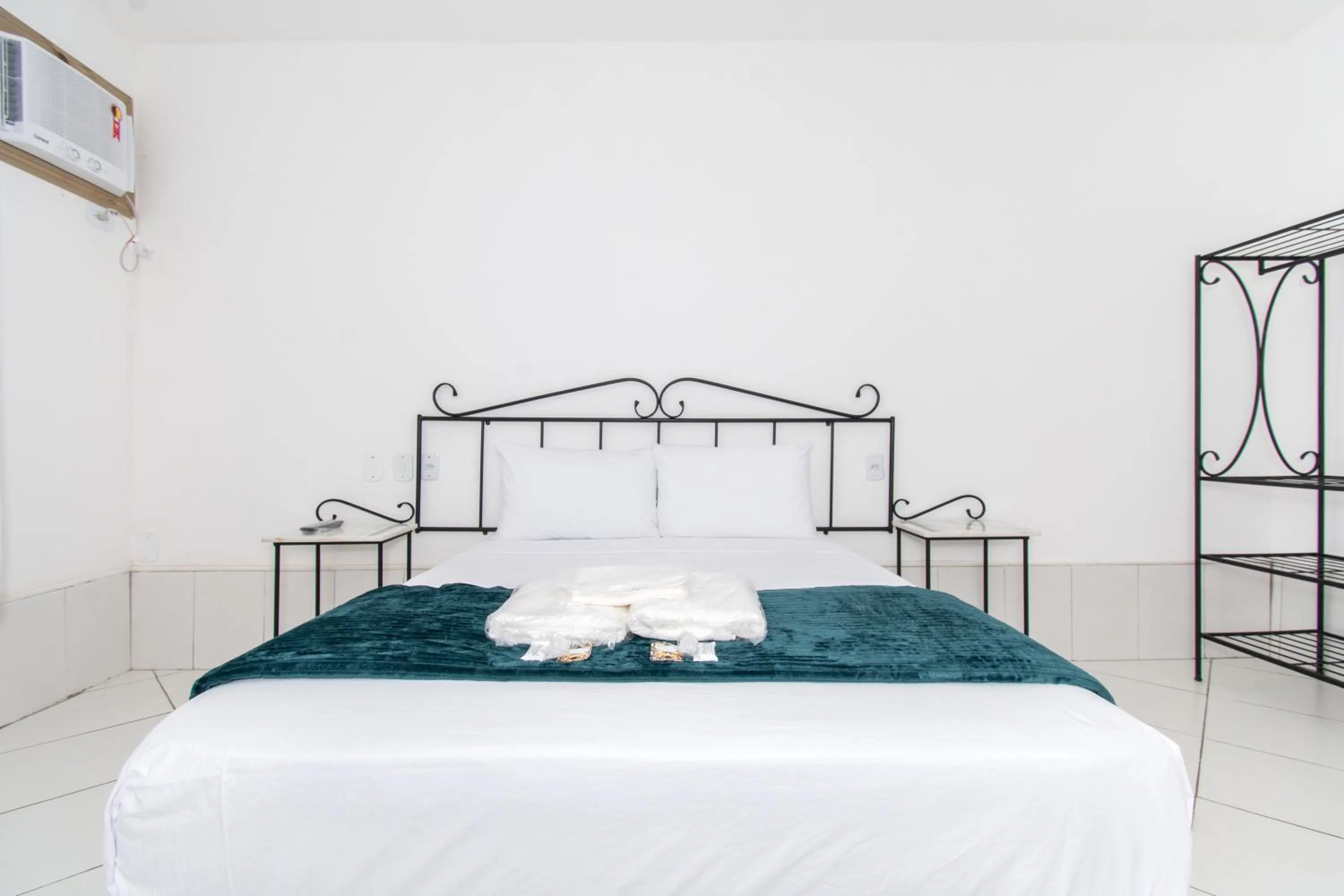 Bedroom, Bed in Pousada Casuarina Ferradura