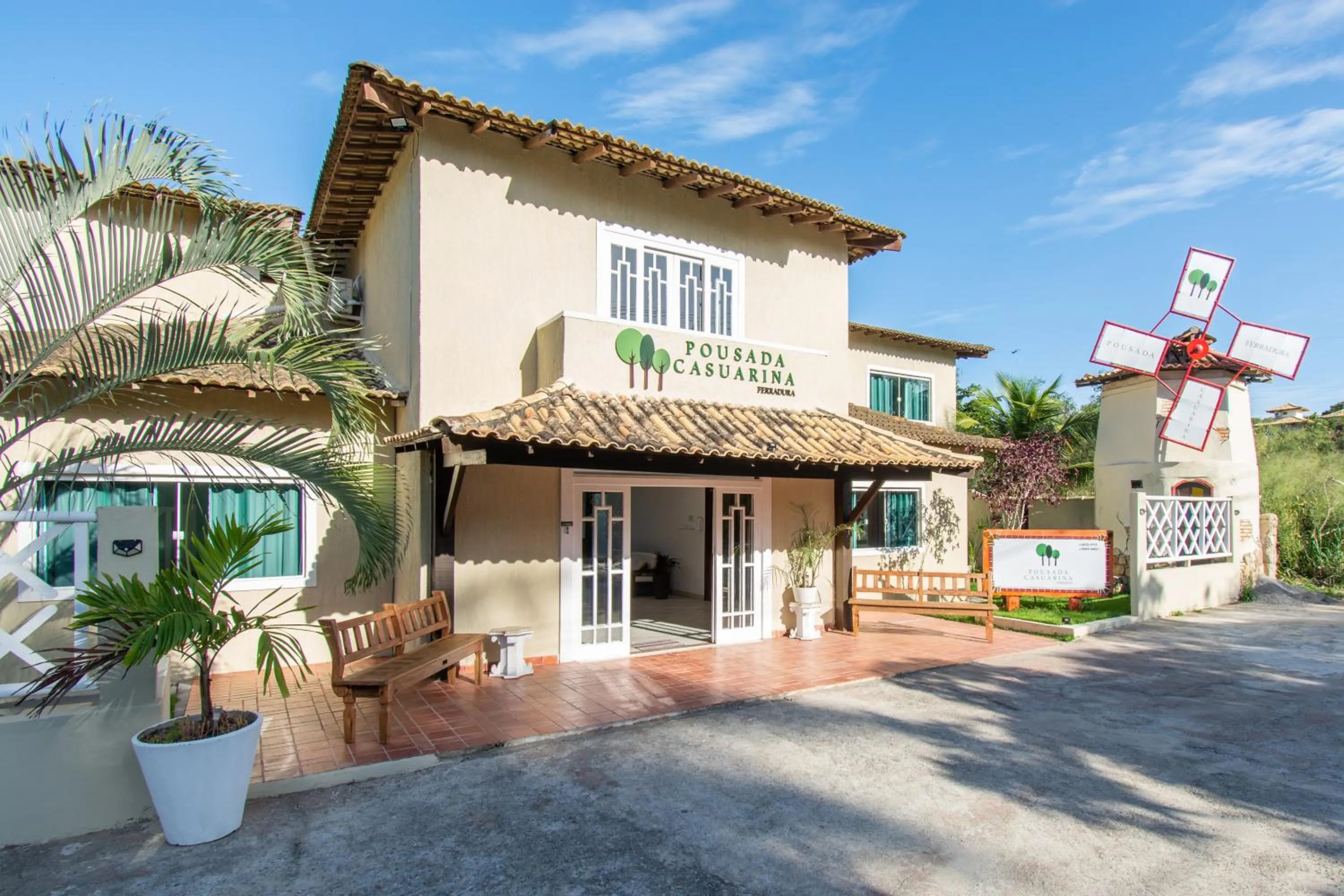 Facade/entrance in Pousada Casuarina Ferradura