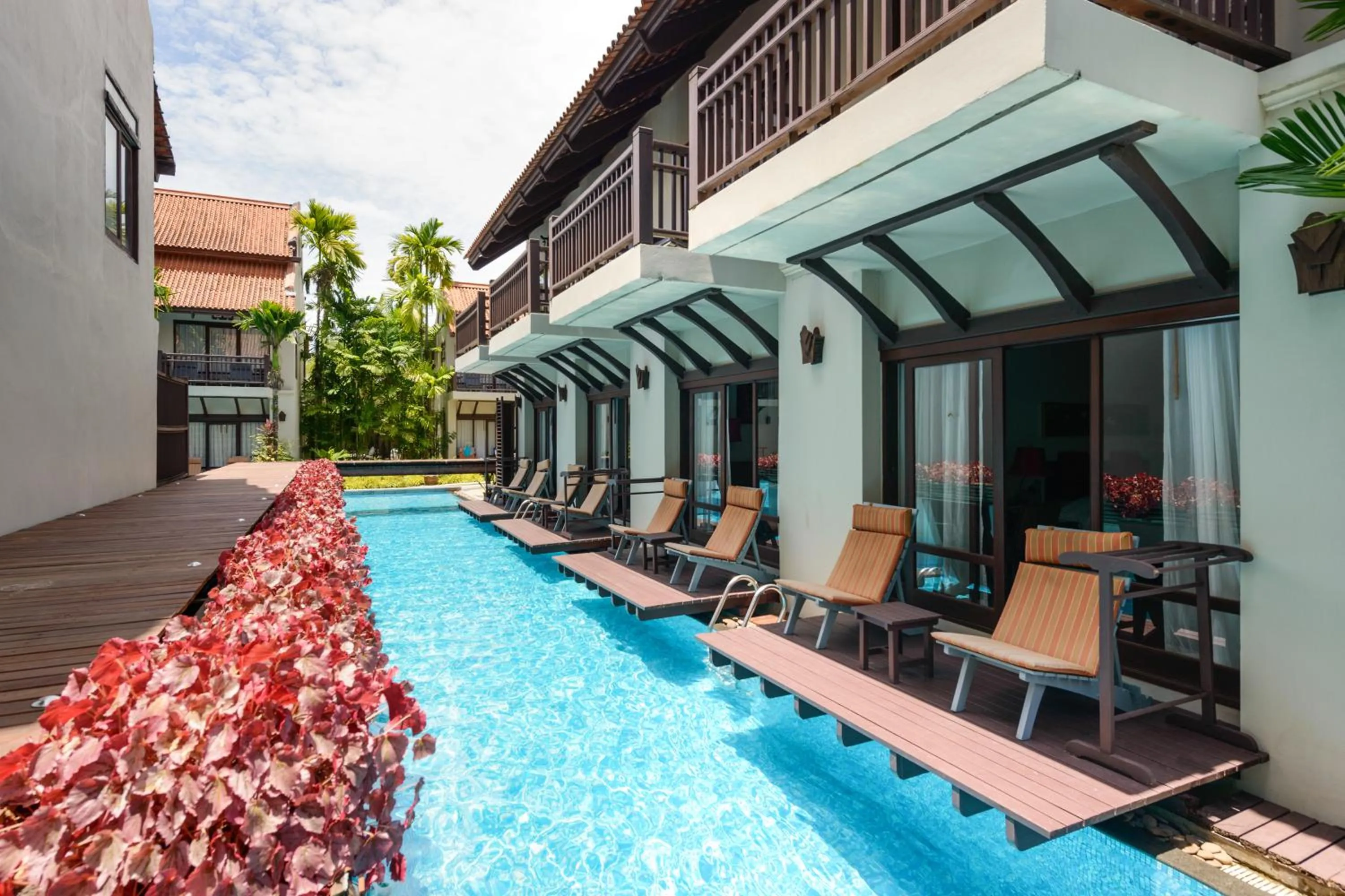 Swimming pool in Khaolak Oriental Resort - Adult Only