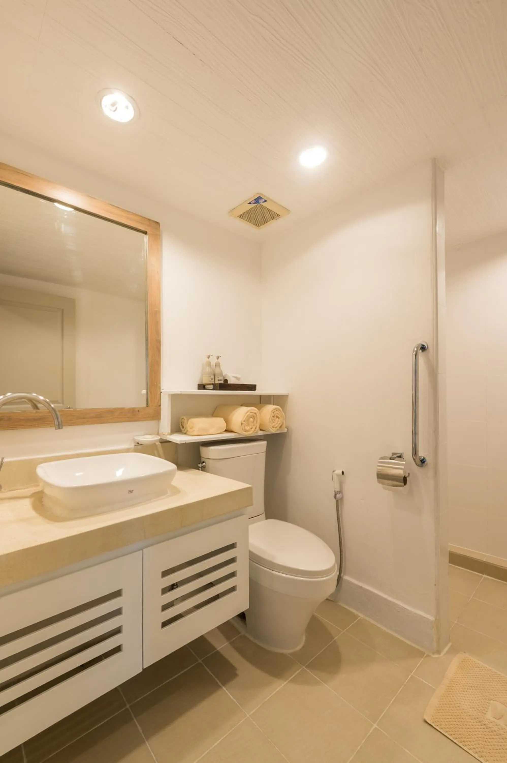 Bathroom in Aonang All Seasons Beach Resort