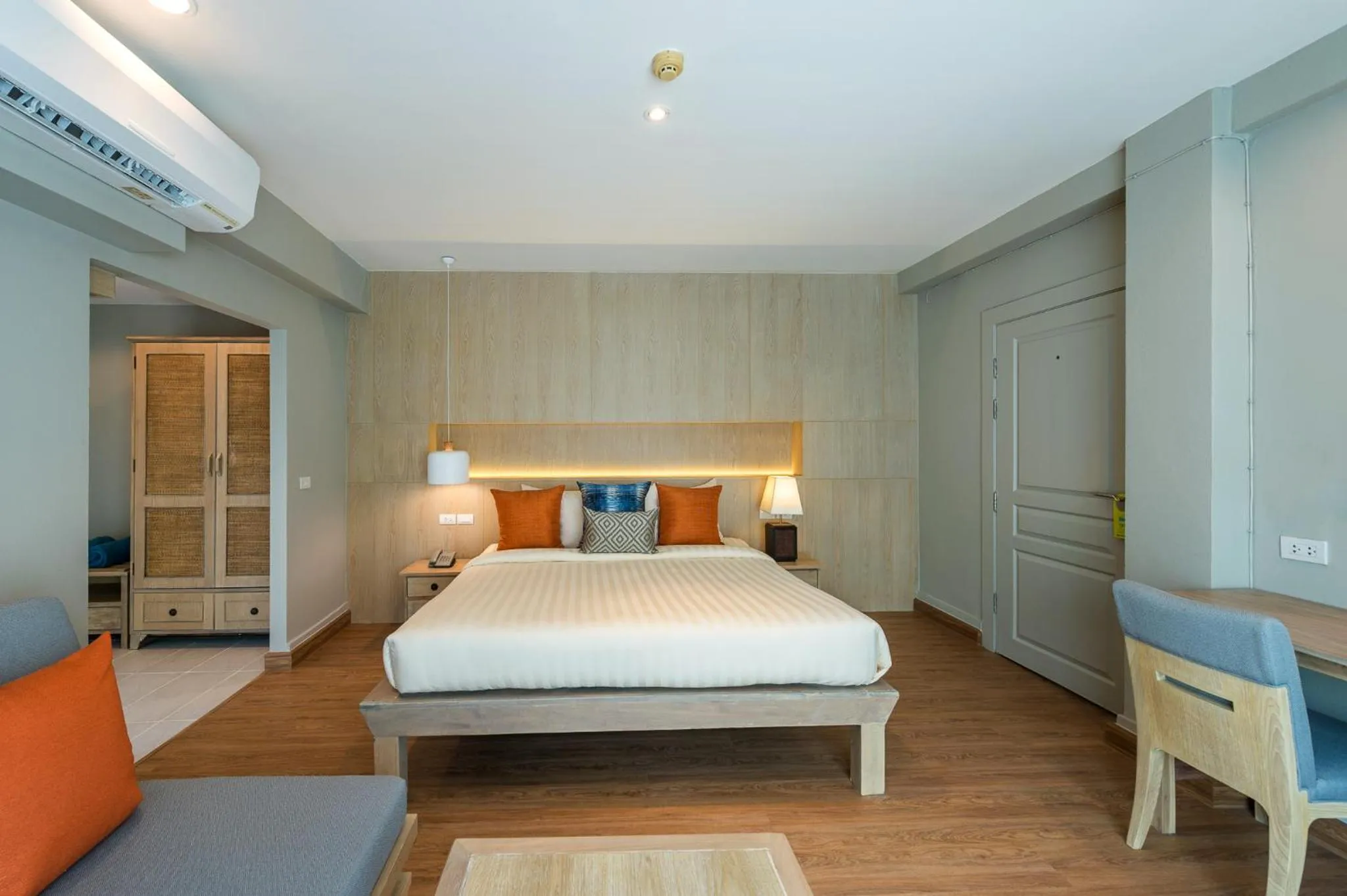 Bed in Aonang All Seasons Beach Resort