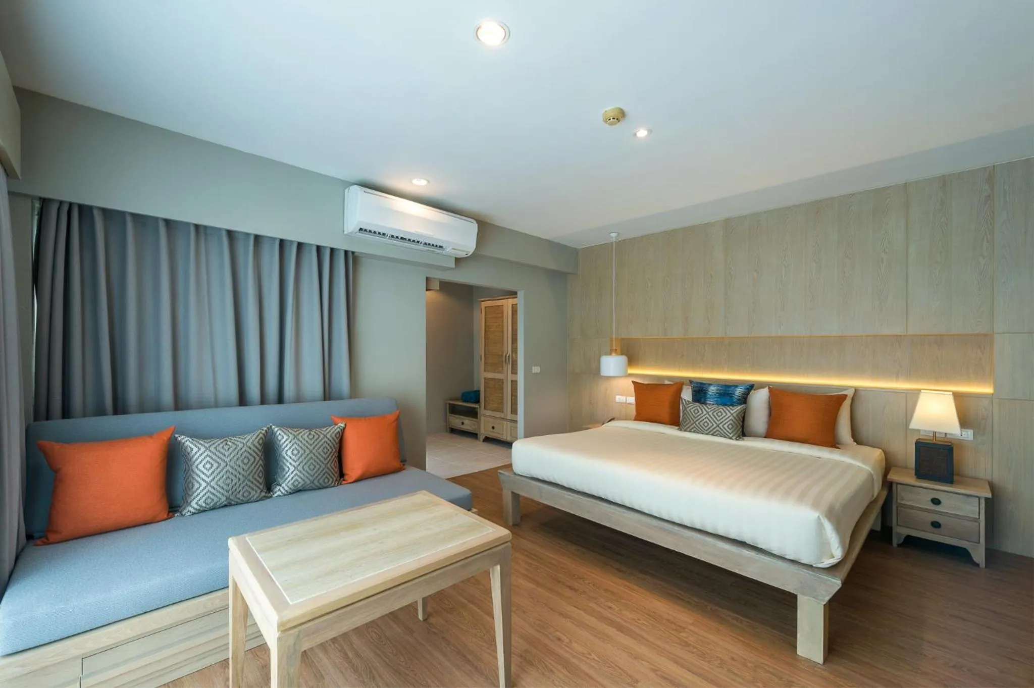 Bed in Aonang All Seasons Beach Resort