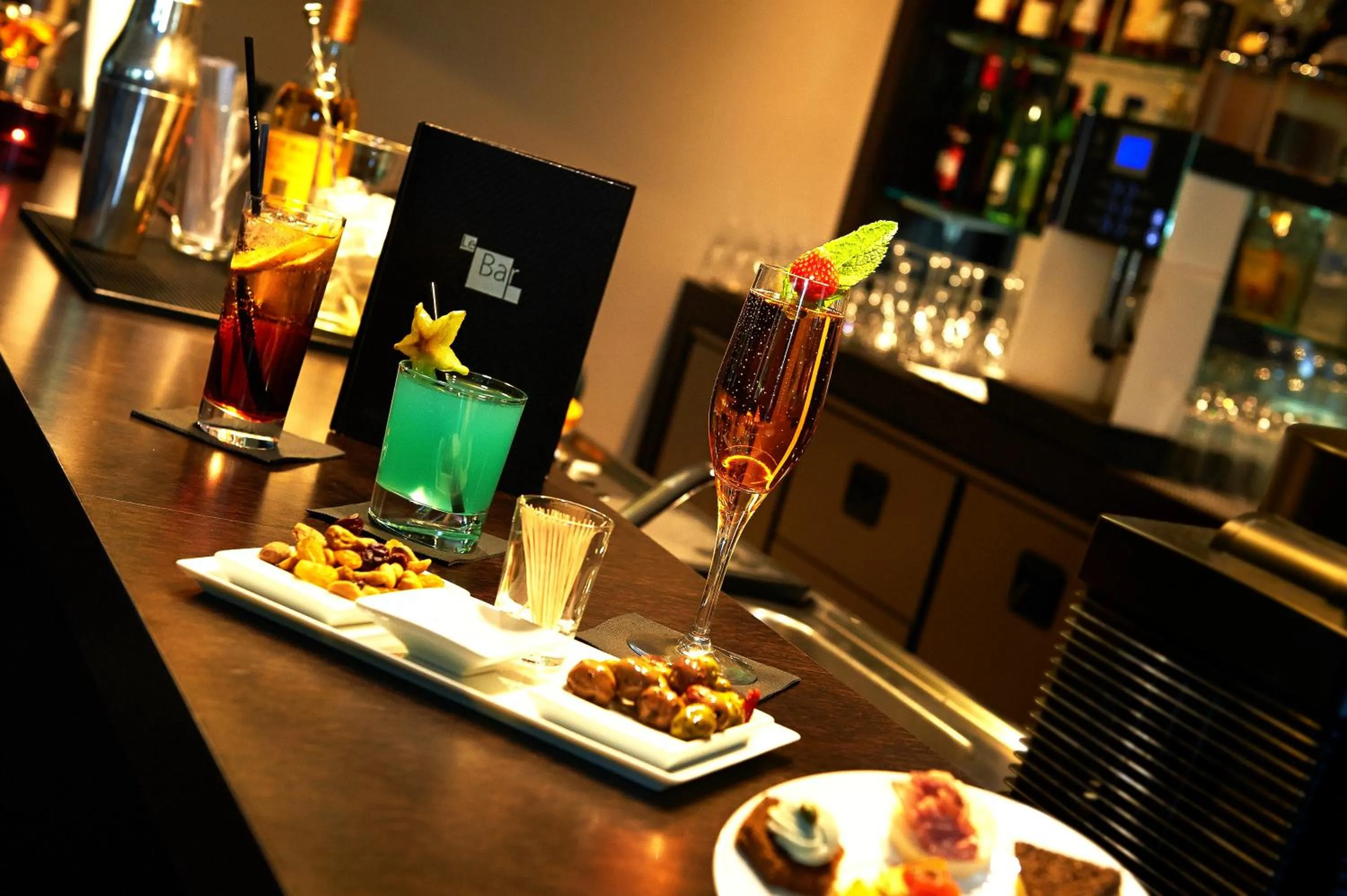 Lounge or bar in Le Relais de La Malmaison, a member of Radisson Individuals