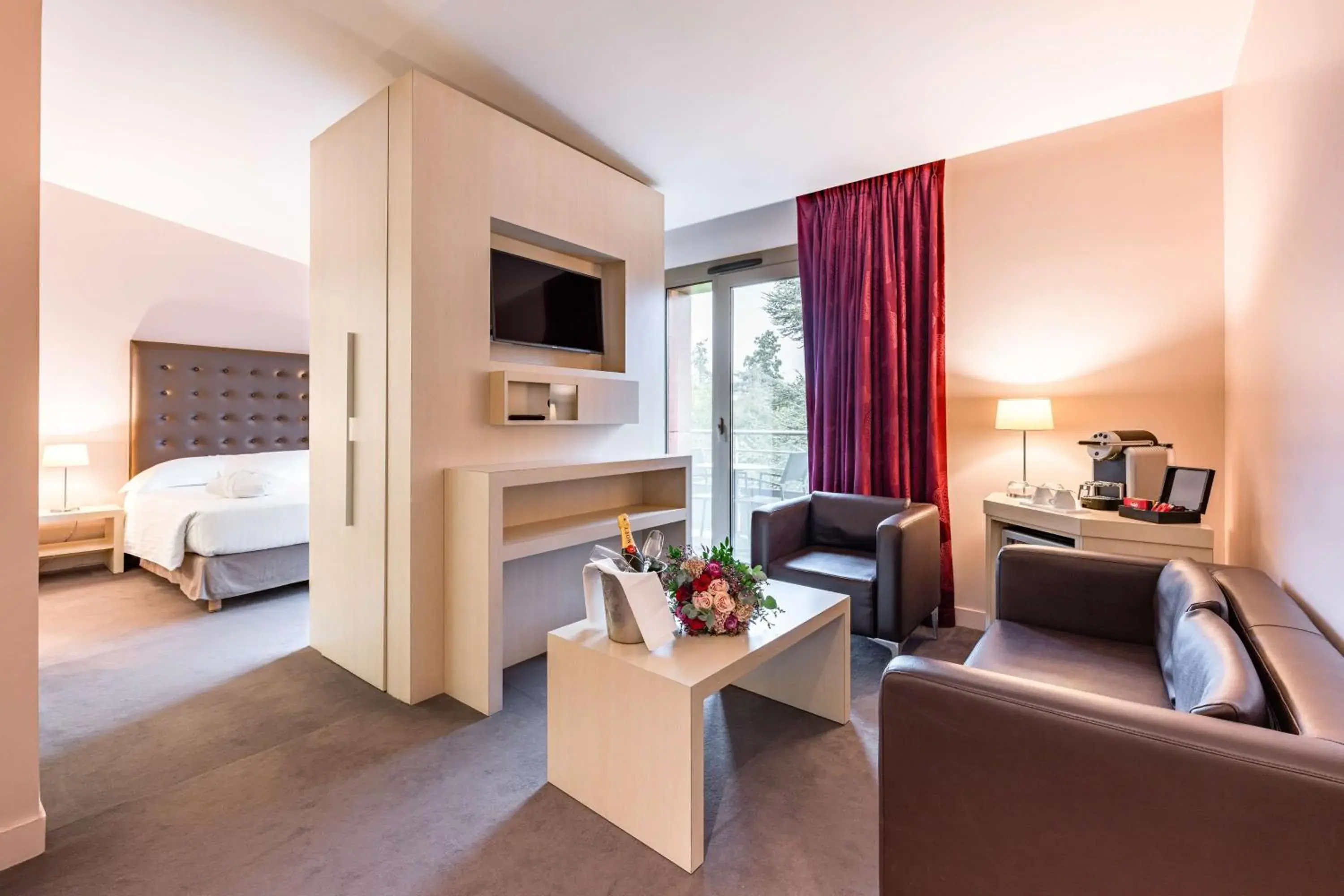 Suite in Le Relais de La Malmaison, a member of Radisson Individuals Suite in Le Relais de La Malmaison, a member of Radisson Individuals