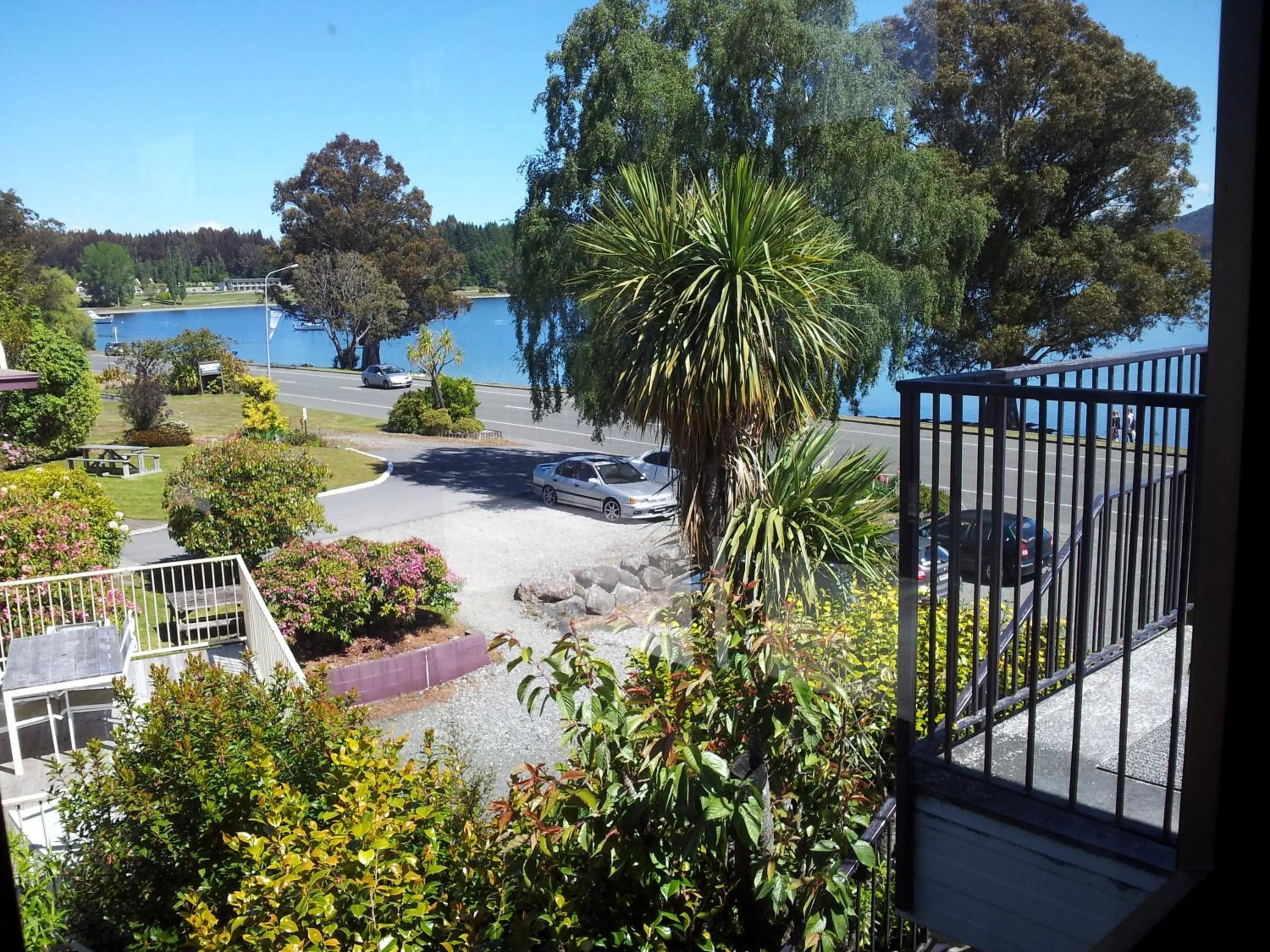 Day in Edgewater Motel