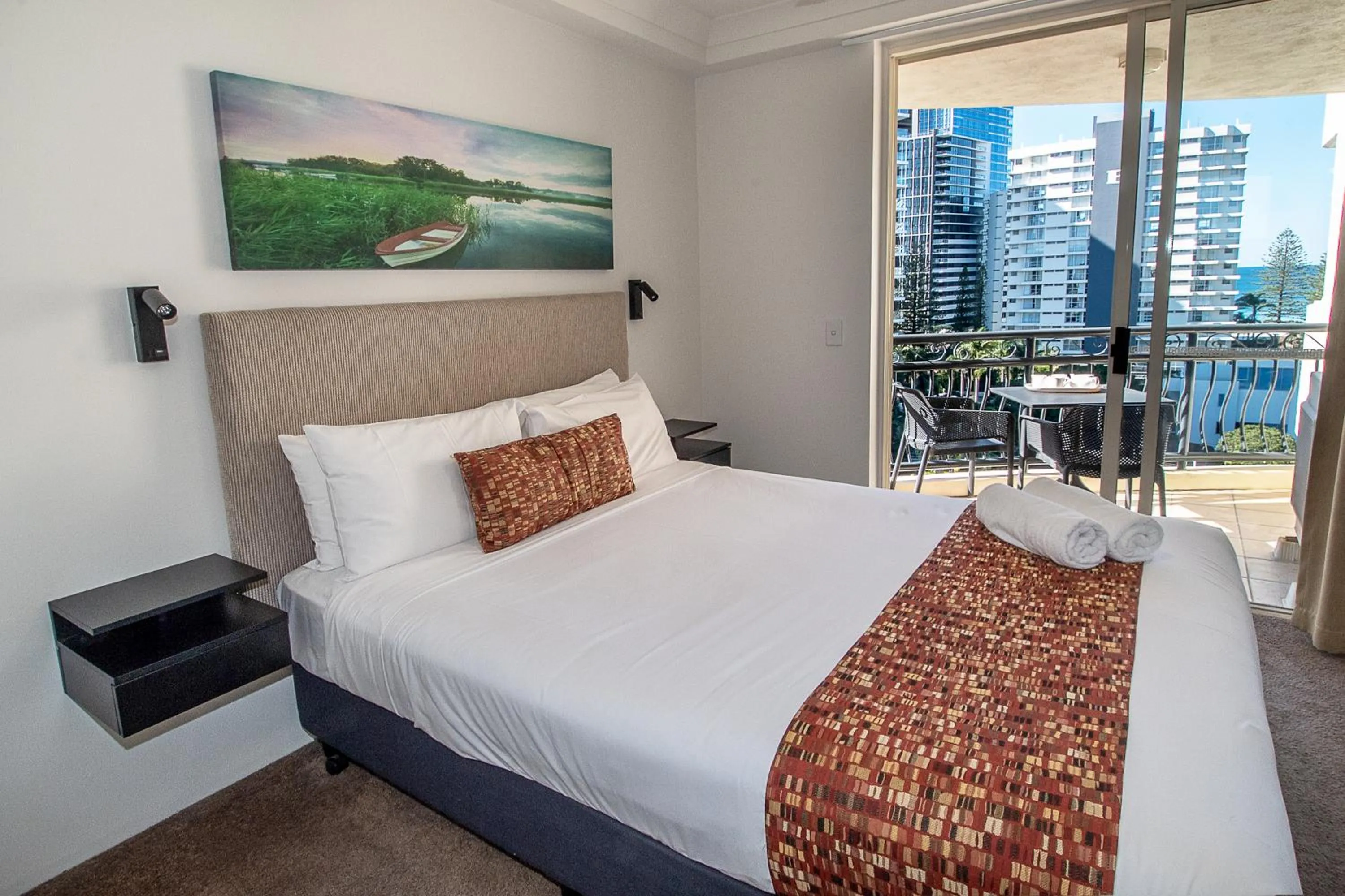 Bedroom, Bed in Palazzo Colonnades