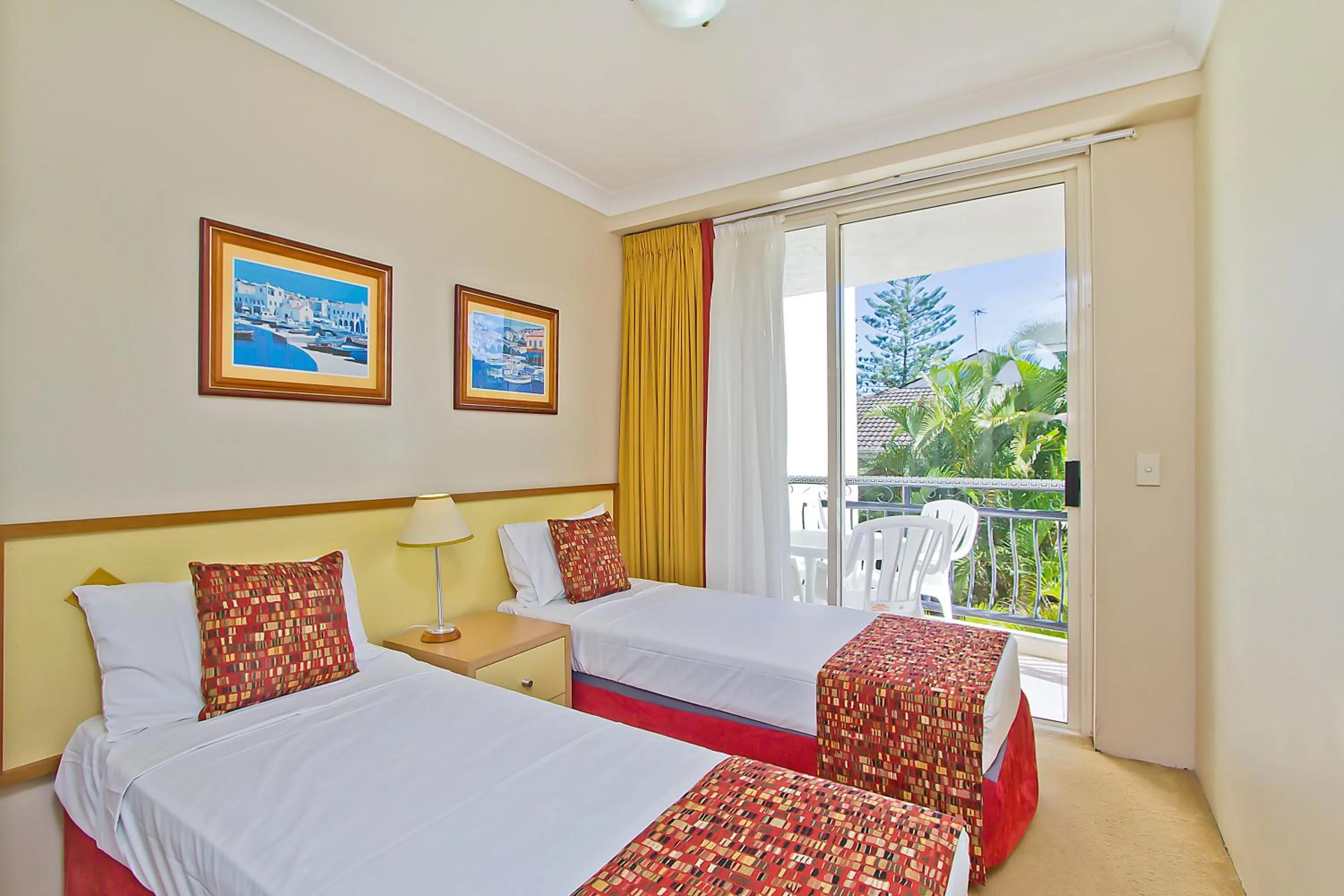 Bed in Palazzo Colonnades