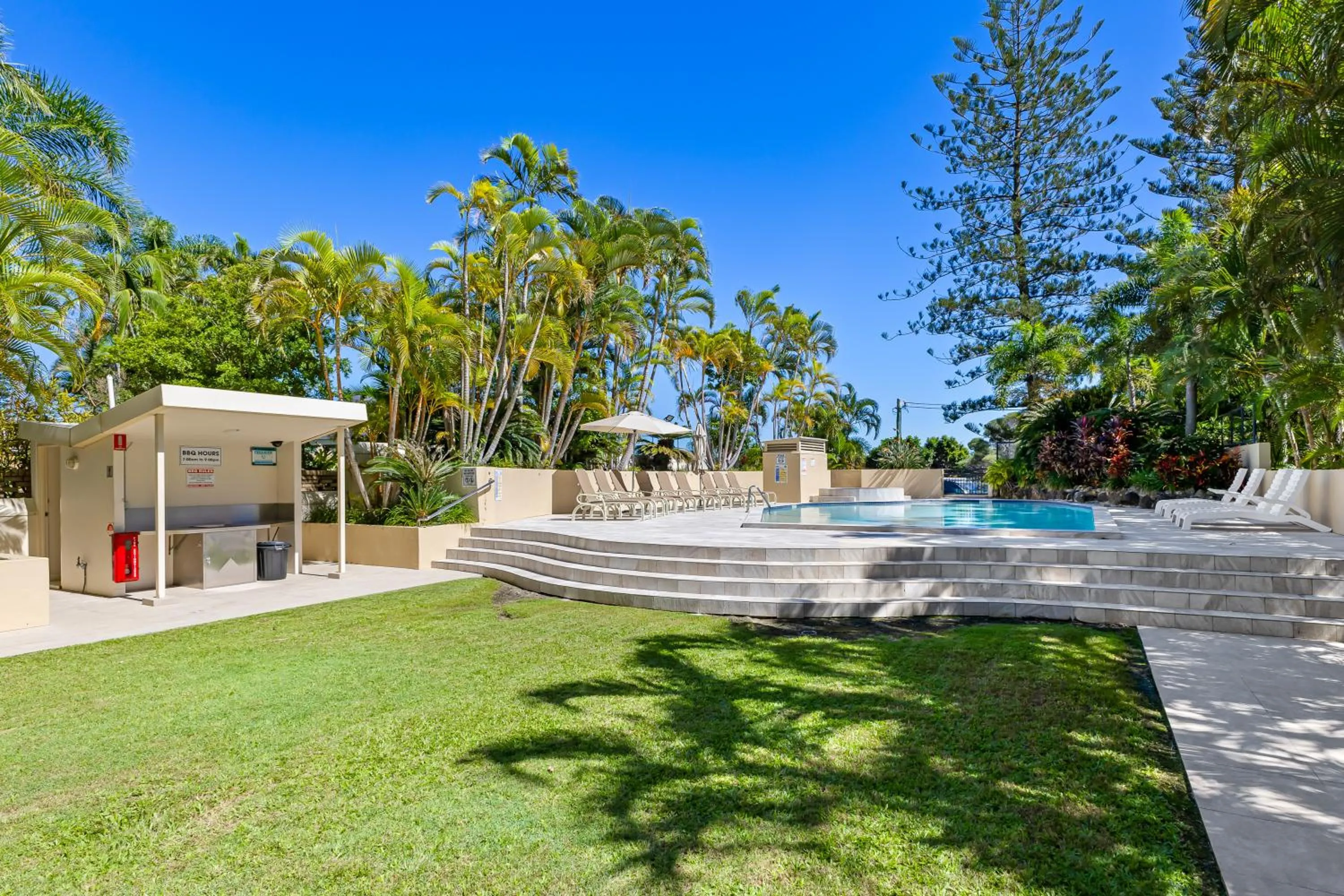 Property building in Palazzo Colonnades
