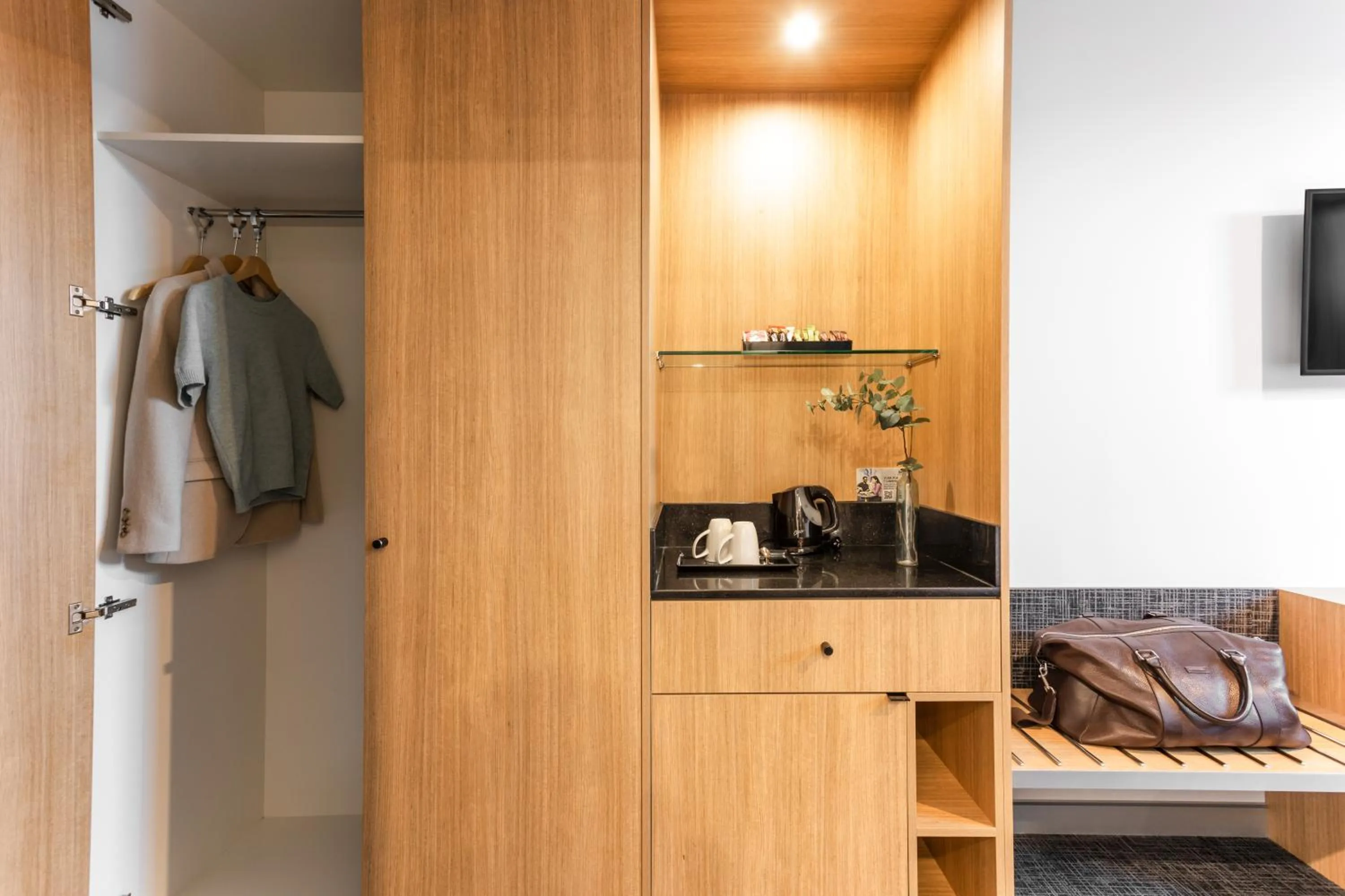 wardrobe in Ibis Styles Hobart