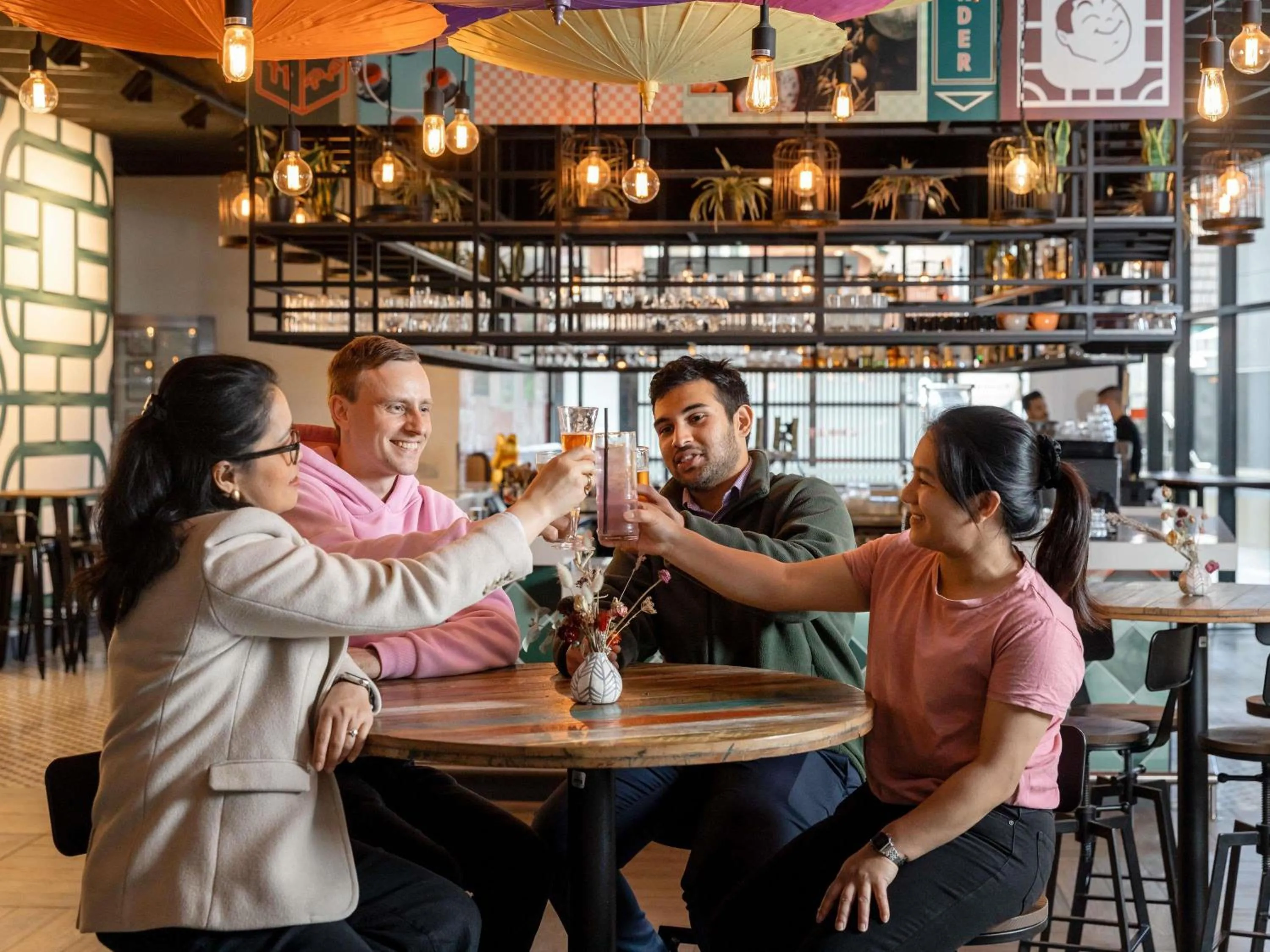 Lounge or bar in Ibis Styles Hobart