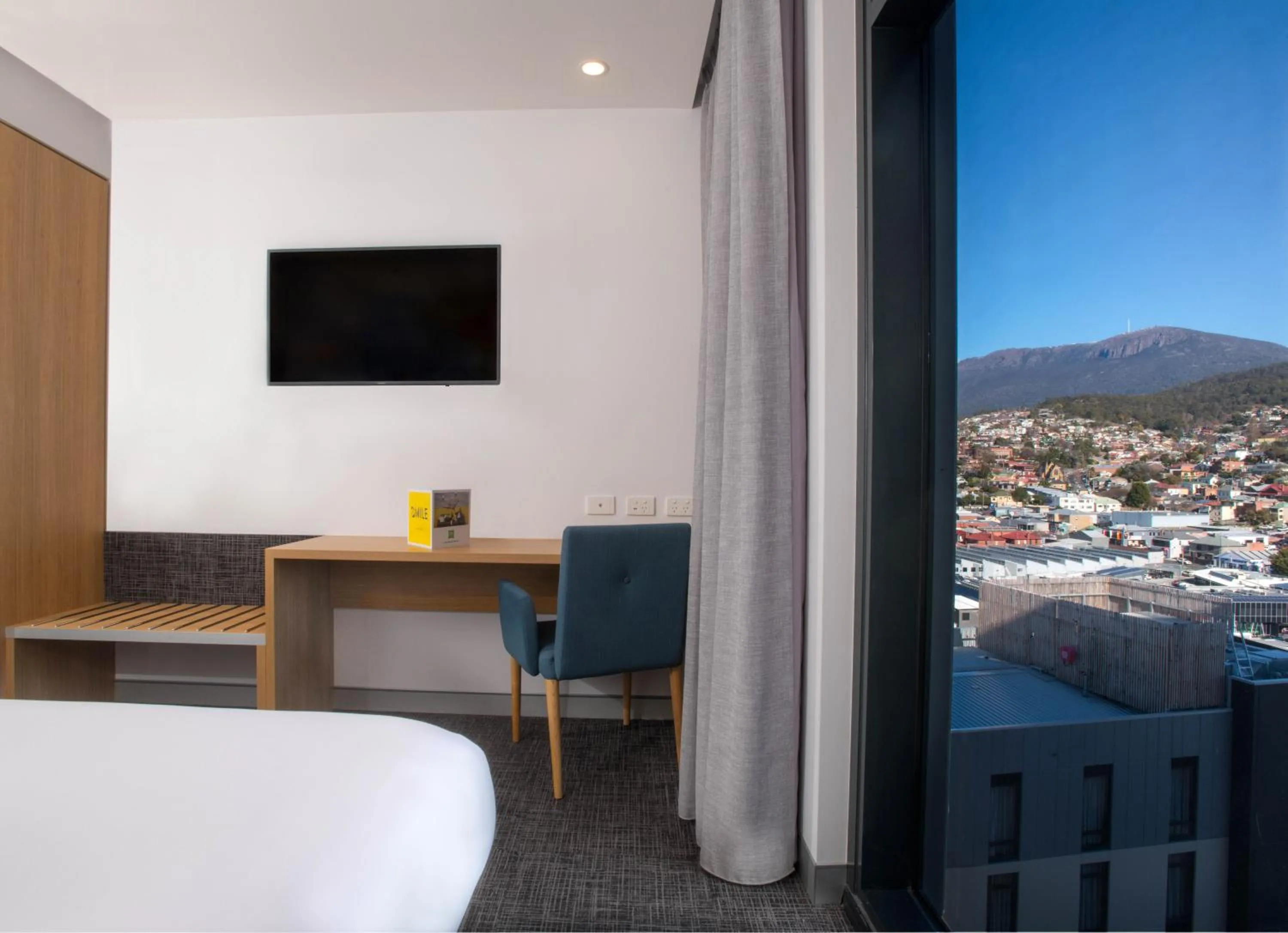 TV and multimedia in Ibis Styles Hobart
